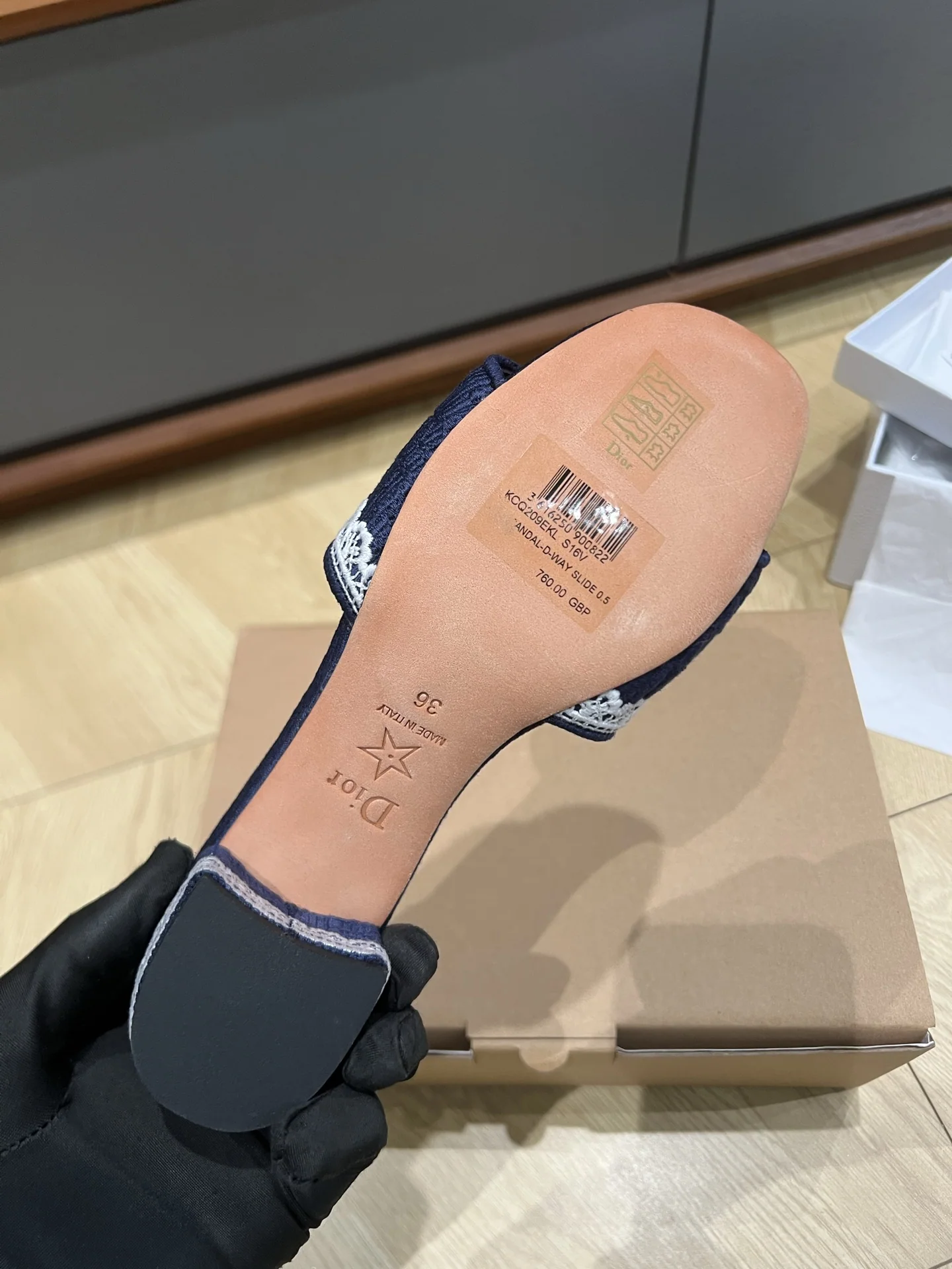 디올 자수 자카드 샌들 상세 이미지 9