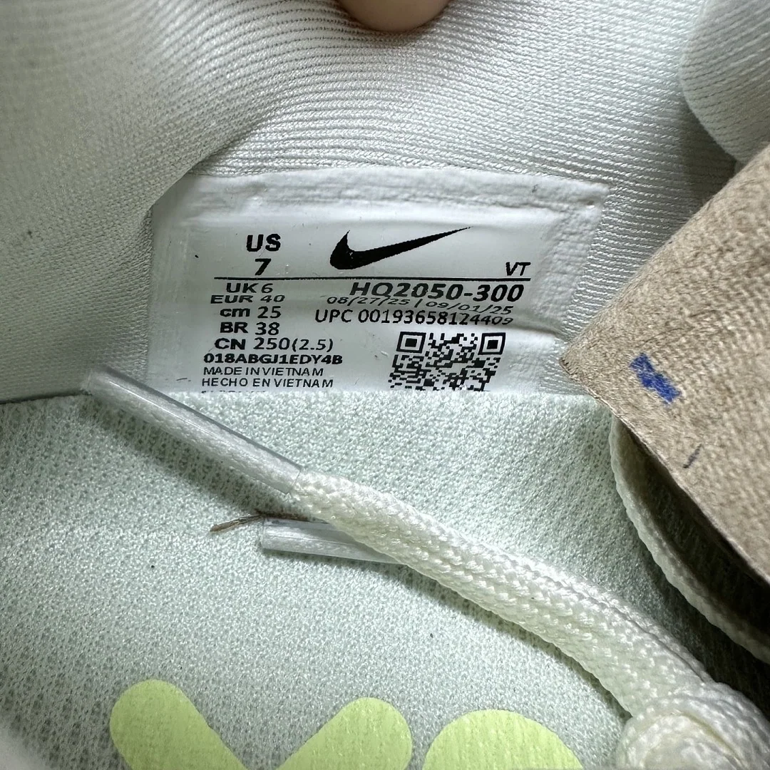 나이키 [5A] 보메로 프리미엄 옐로우 HQ2050-300 201618 Nike Vomero Premium Barely Volt 상세 이미지 9