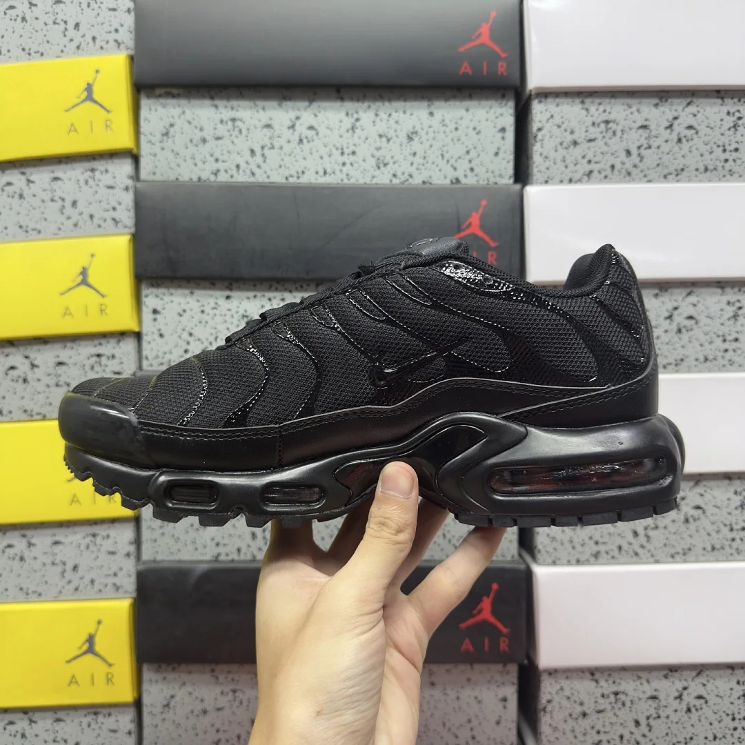 나이키 [BD] 에어 맥스 플러스 604133-050 201896 Nike Air Max Plus Triple Black 상세 이미지 6