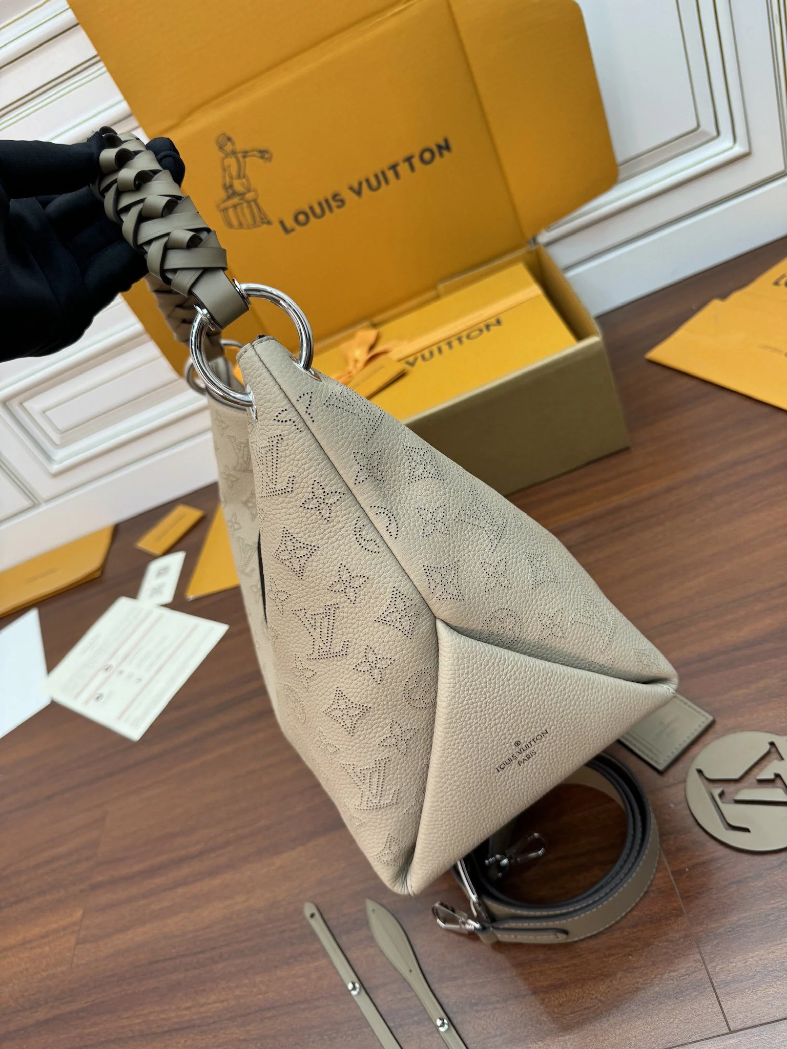 루이비통 M56084 가방 상세 이미지 5