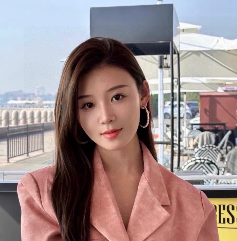 셀린느 독특한 디자인 귀걸이 69602
