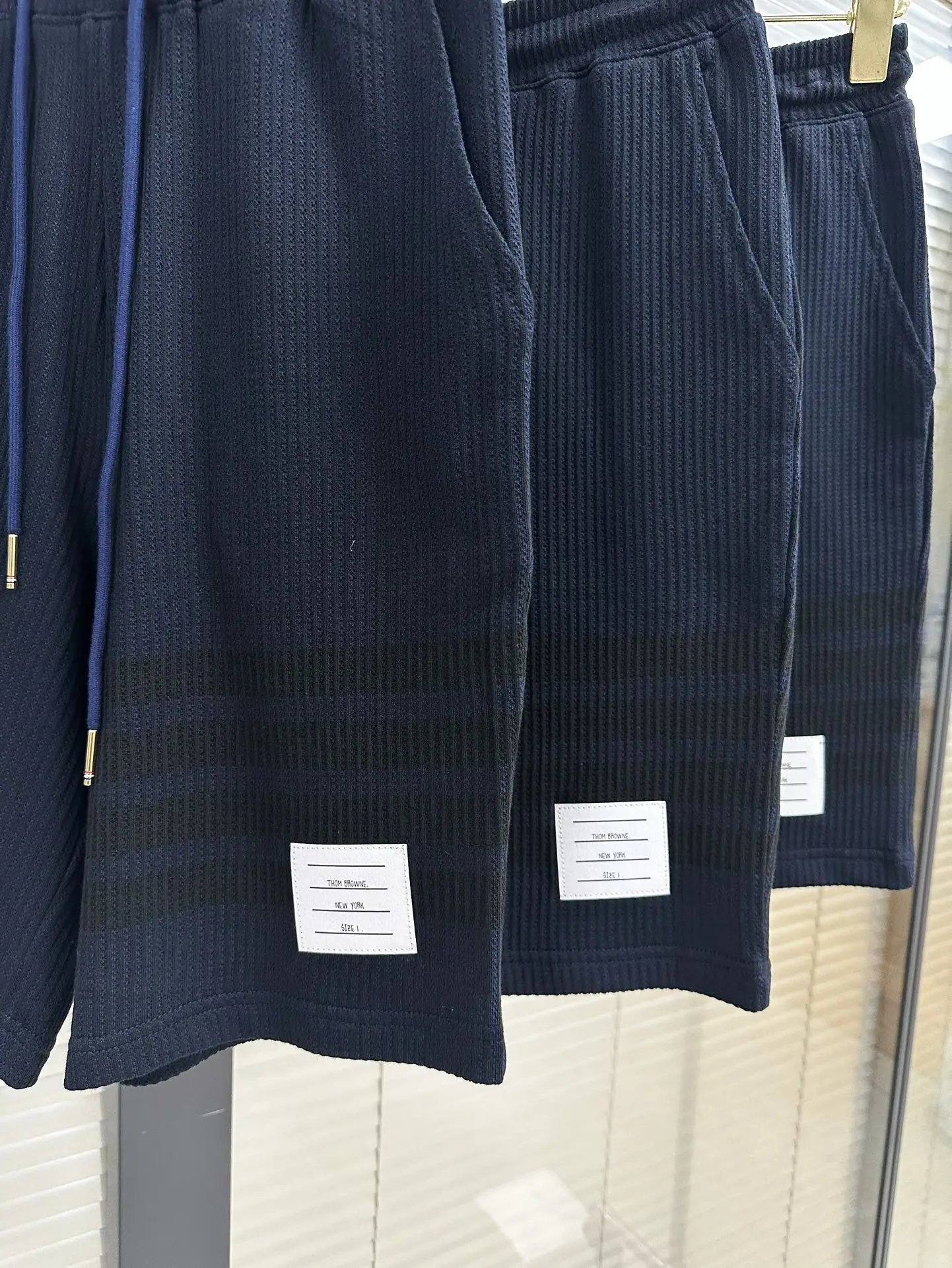 톰브라운 남성 니트 레플리카 46762 Thom Browne Shorts 상세 이미지 7