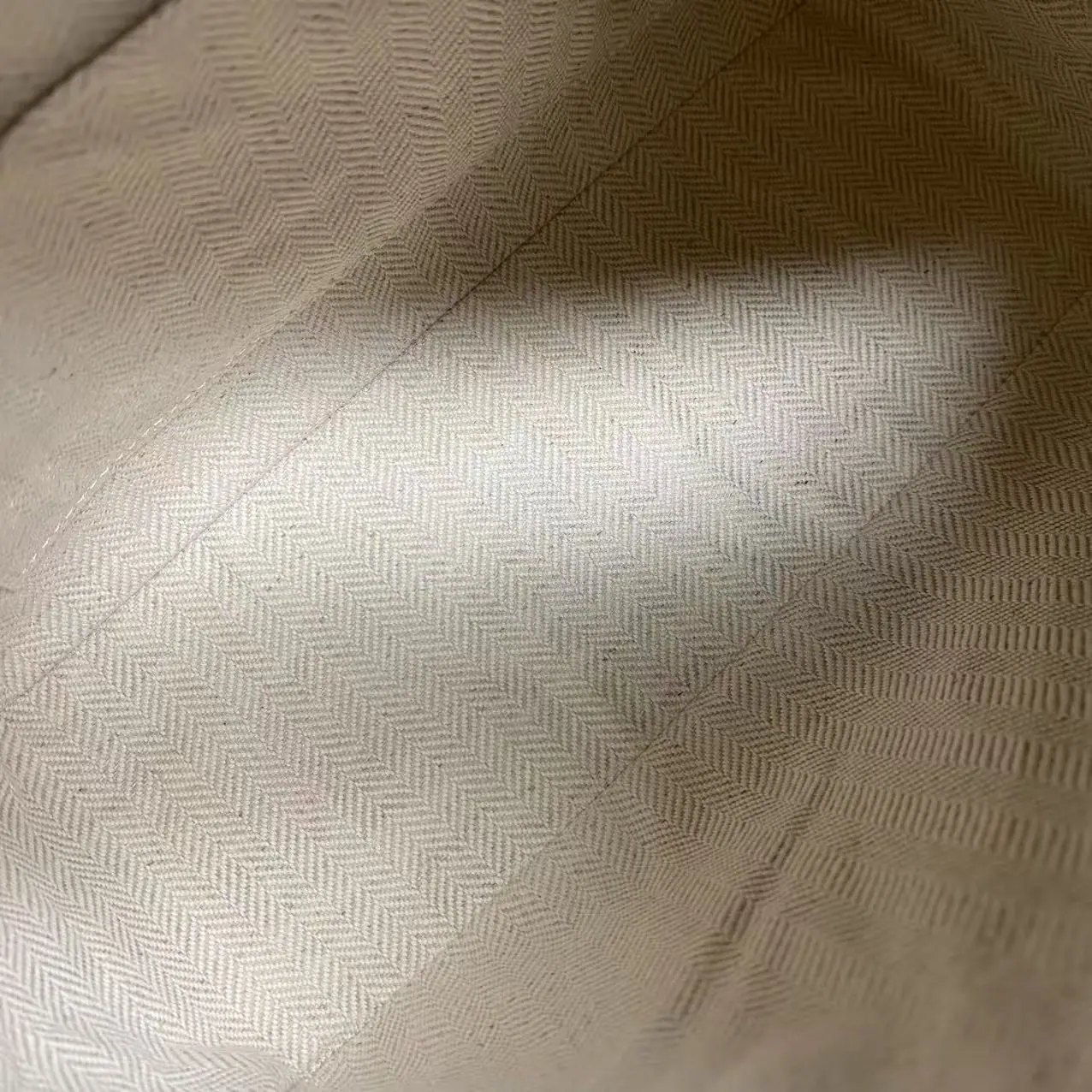 로에베 퍼즐 소형 가죽 가방 상세 이미지 5