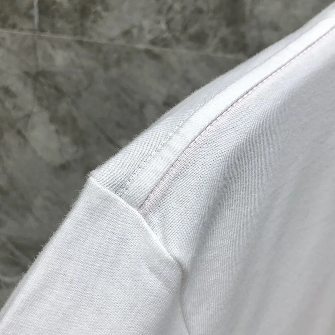 톰브라운 가재 무늬 남성 반팔 티셔츠 상세 이미지 4