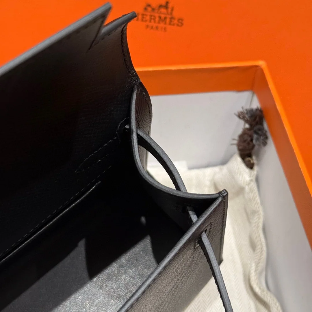 에르메스 켈리 포쉐트 22 블랙 실버 하드웨어 상세 이미지 8