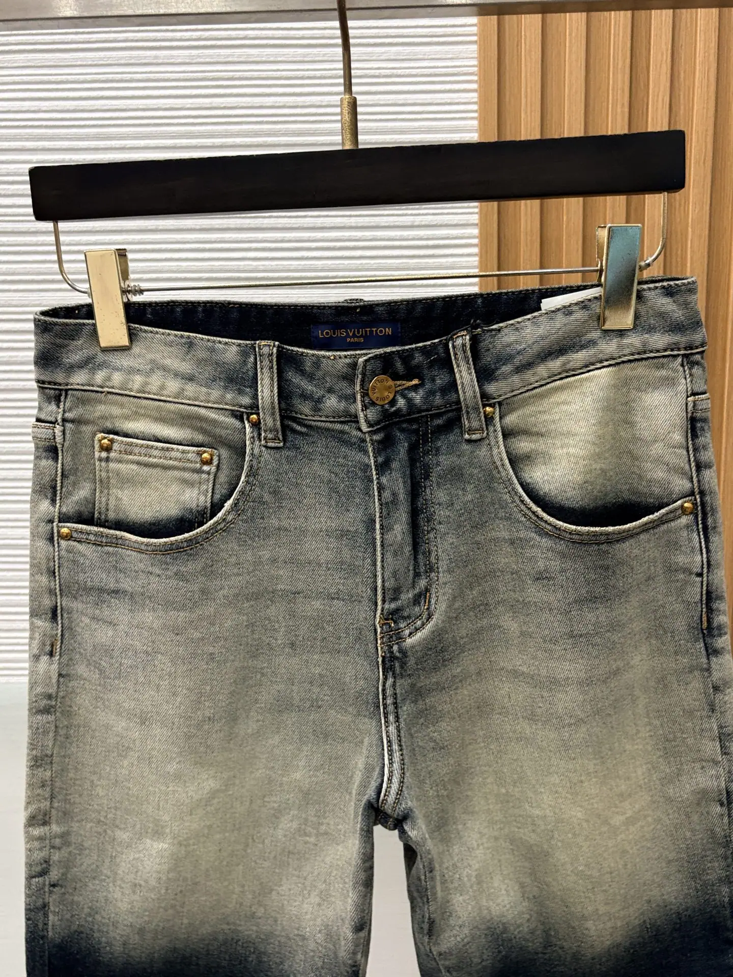루이비통 데님 슬림핏 남성 반바지 상세 이미지 3