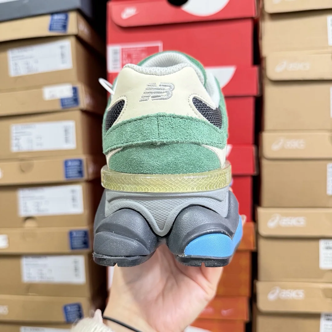 뉴발란스 [C] 9060 202103 New Balance 9060 9060VRA 상세 이미지 2