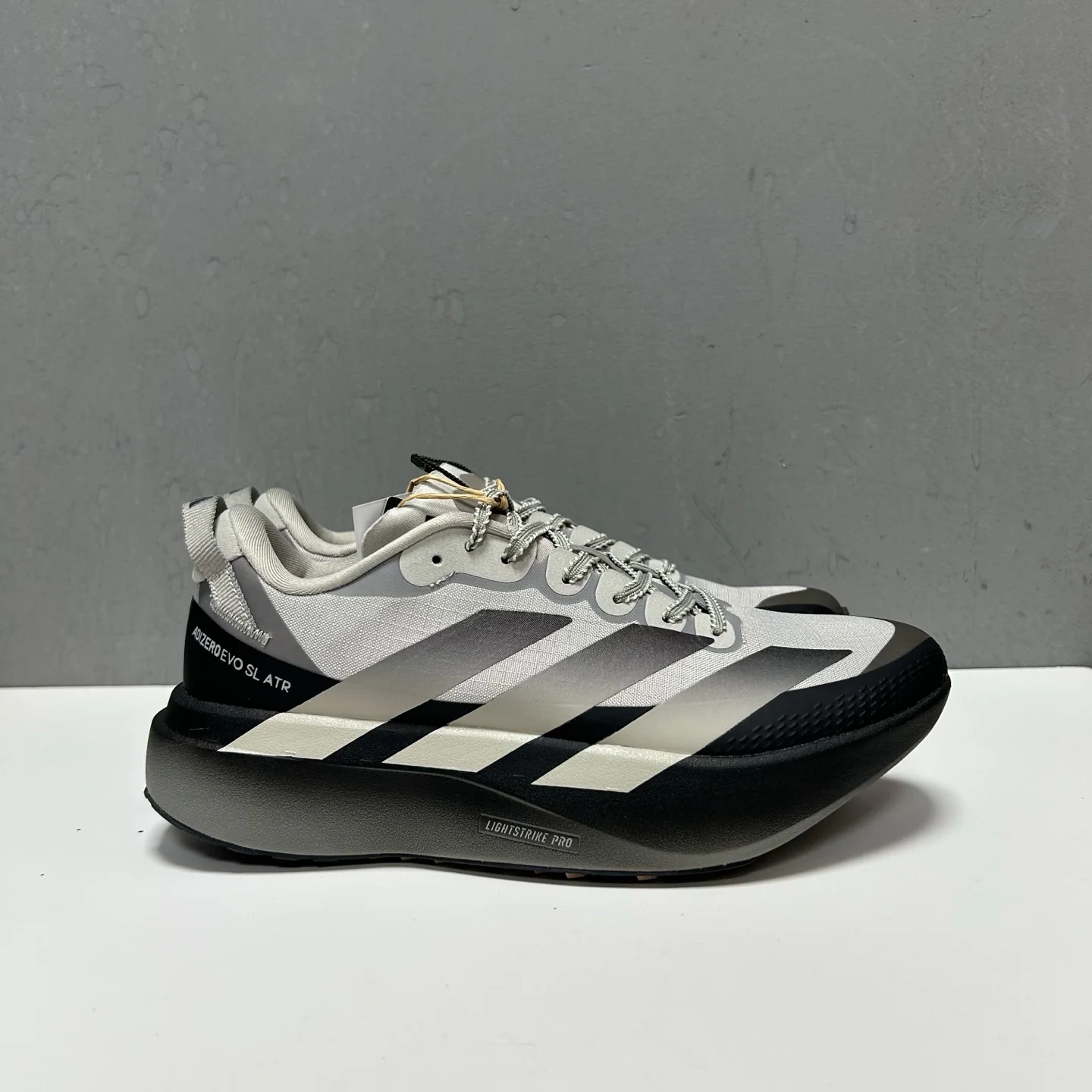 아디다스 신발 157700 Adidas Sneakers