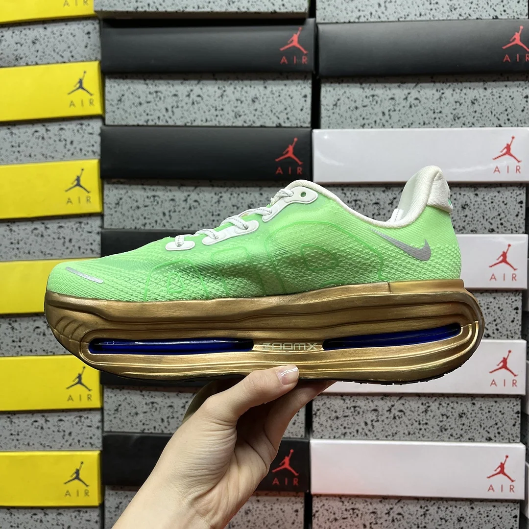 나이키 [CG] 보메로 프리미엄 HQ2050-307 201996 Nike Vomero Premium 상세 이미지 8