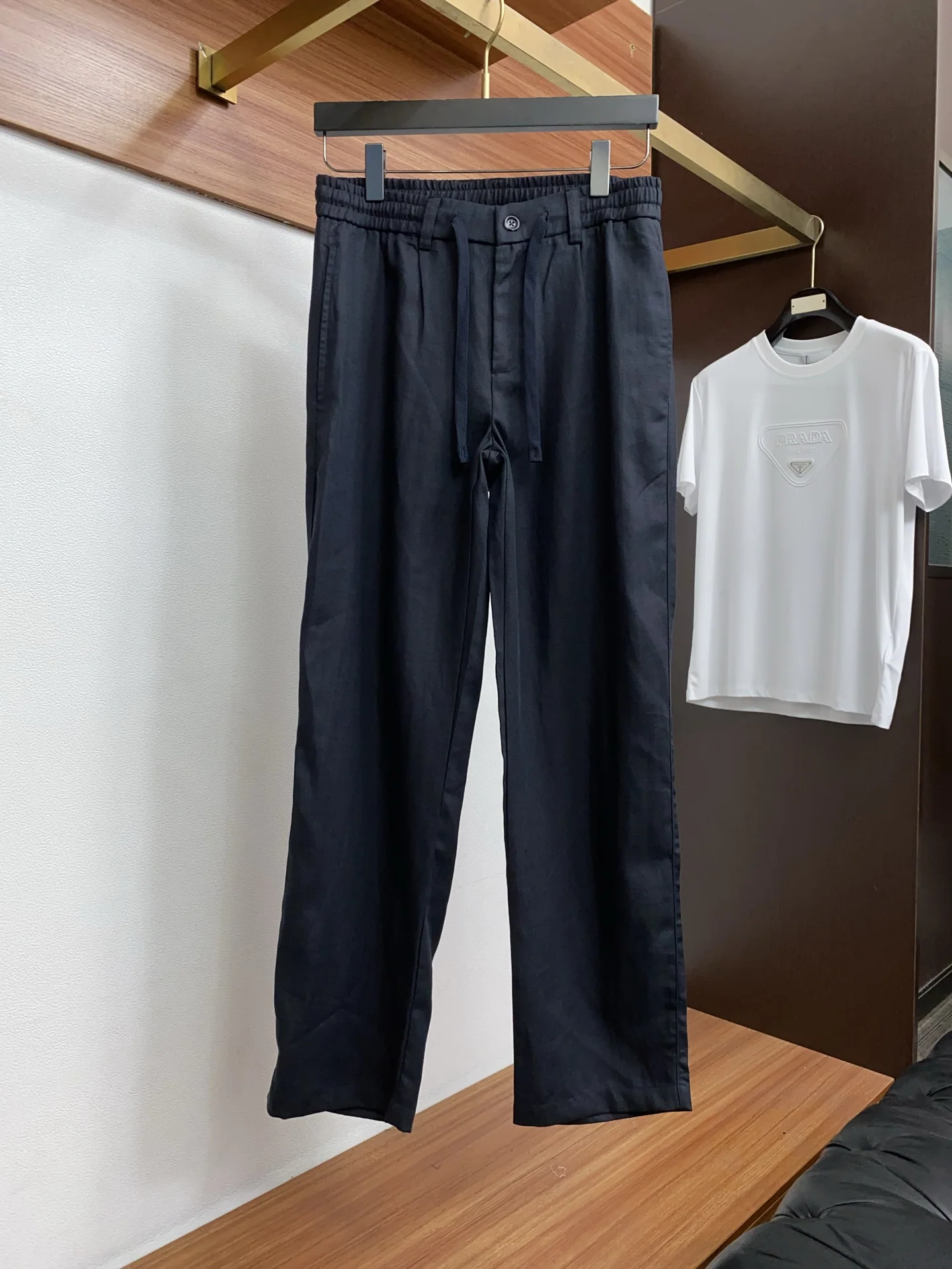 제냐 린넨 스트레이트 남성 바지 2025 FW 상세 이미지 2