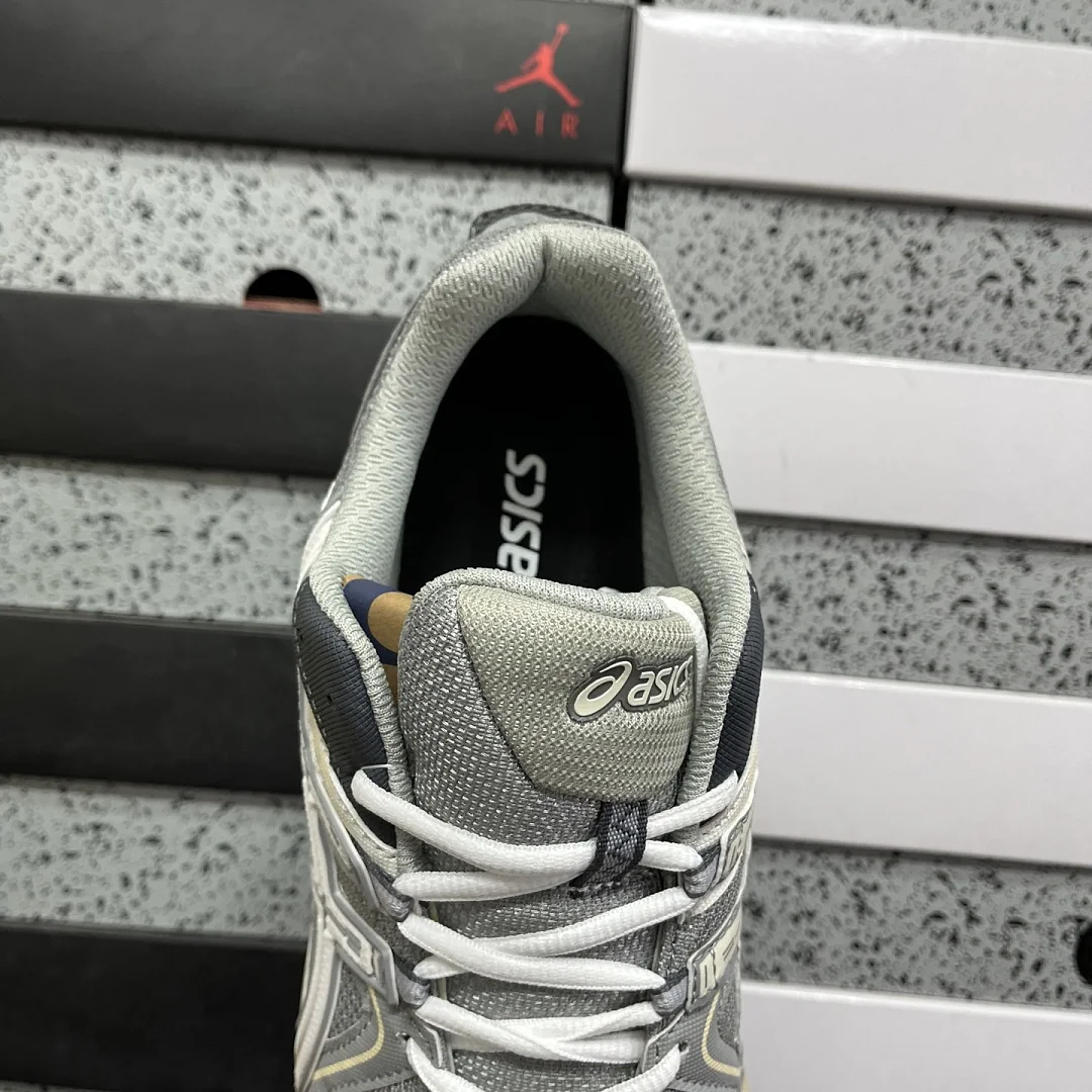 아식스 [XY] 젤 카하나 8 1012A978-028 200335 Asics Gel-Kahana 8 상세 이미지 6