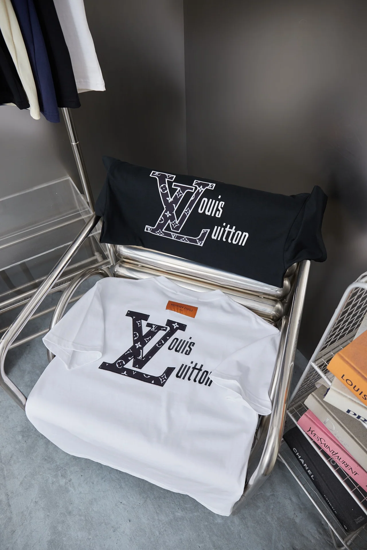 루이비통 LV 자수 남여공용 반팔 티셔츠 상세 이미지 8