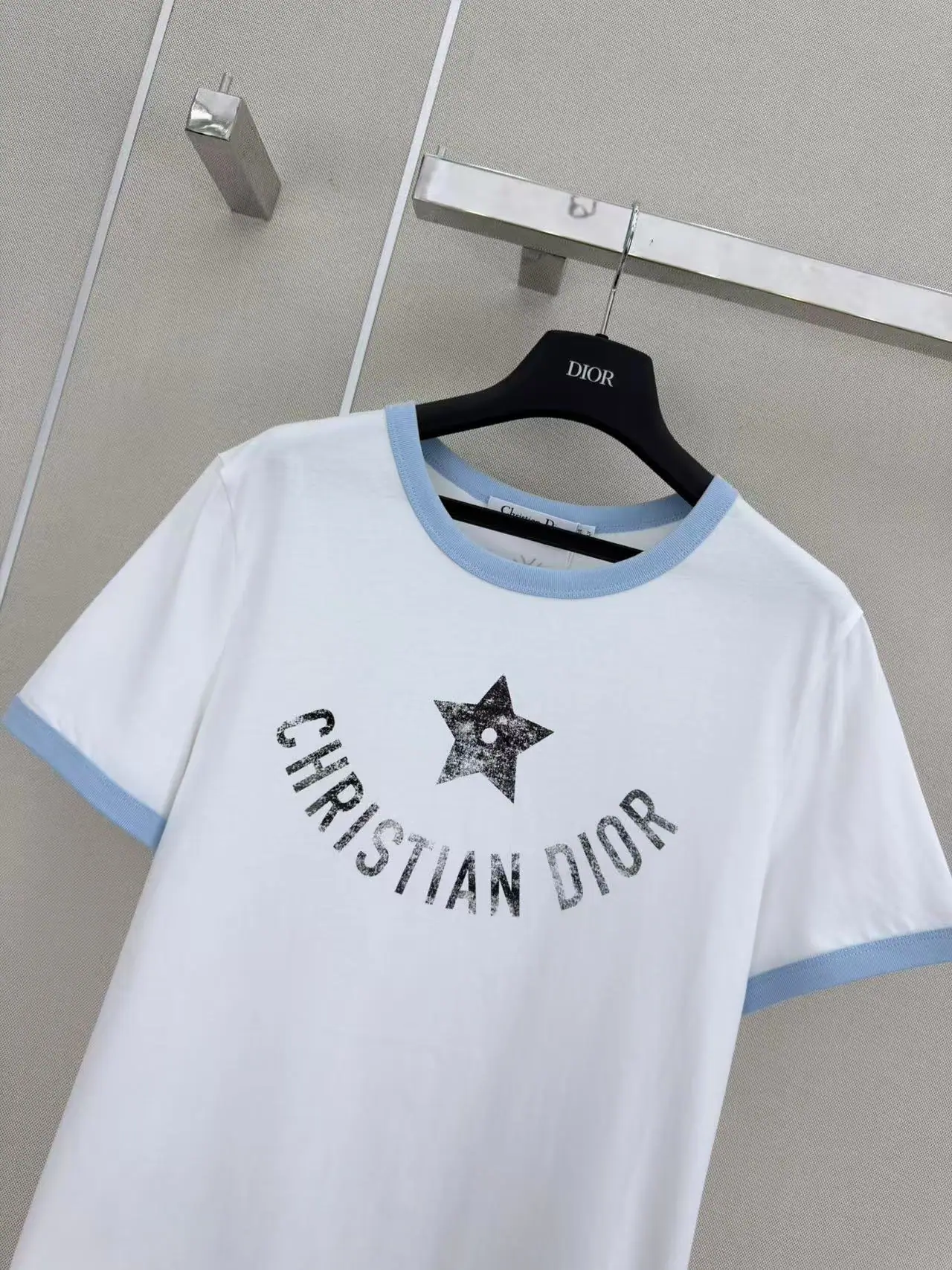 디올 오각별 프린트 여성 반팔 티셔츠 상세 이미지 2