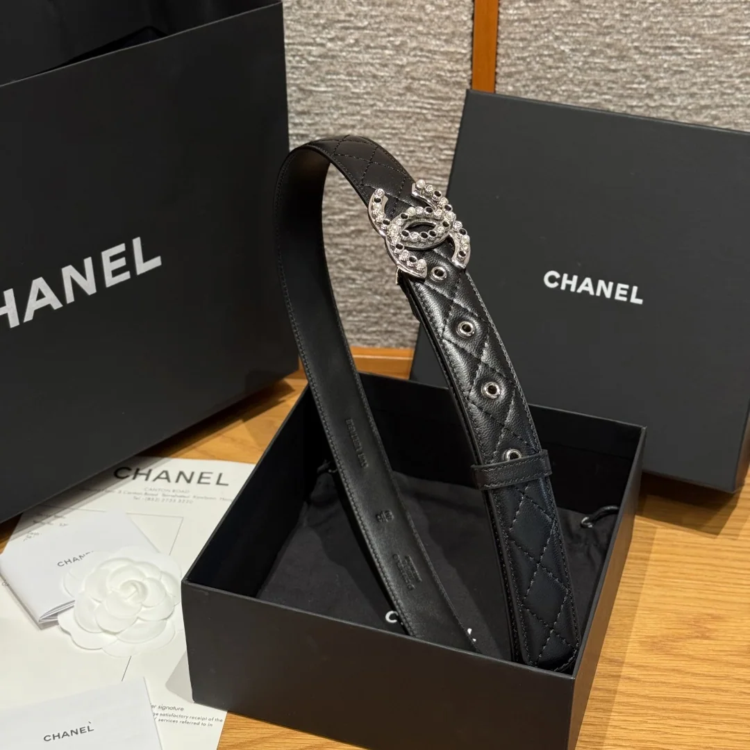 샤넬 더블 C 메탈 로고 램스킨 벨트 상세 이미지 4