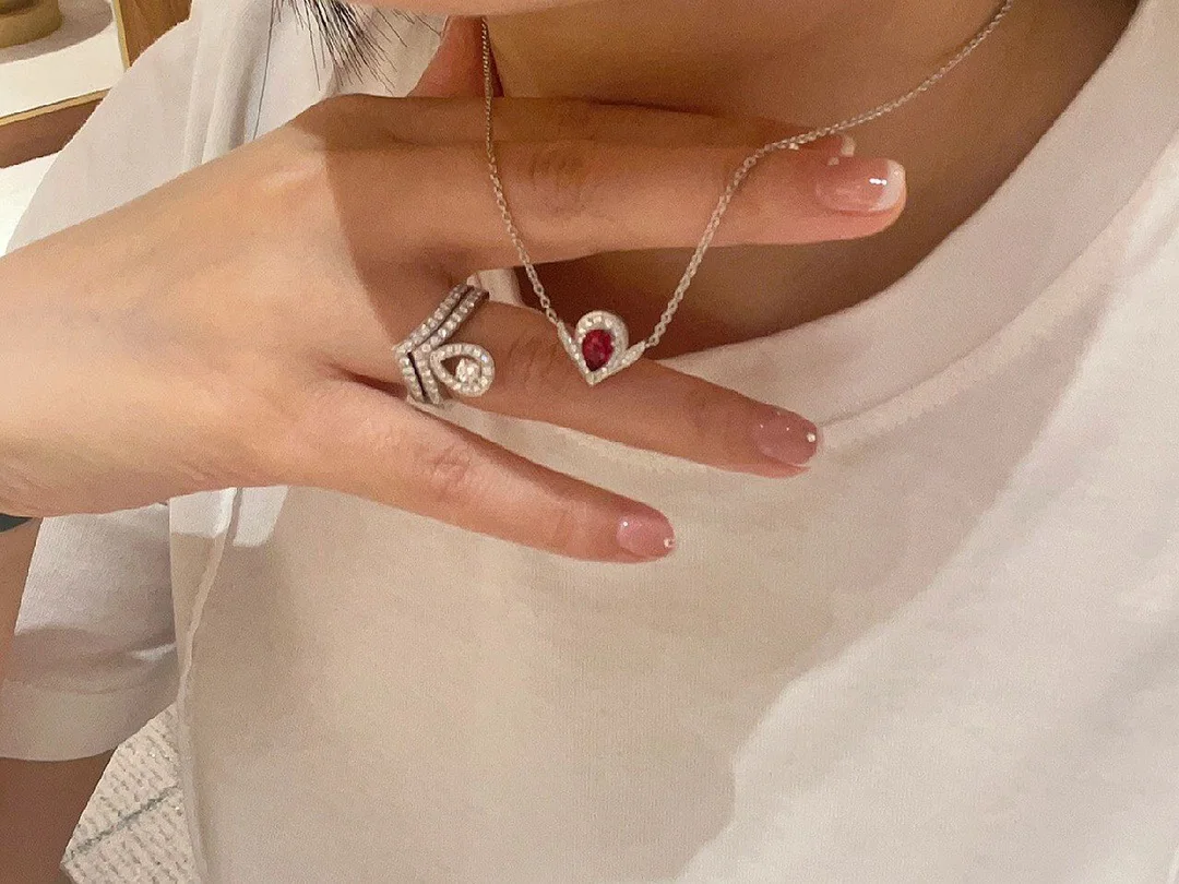 쇼메 조제핀 비대칭 다이아몬드 목걸이 상세 이미지 2