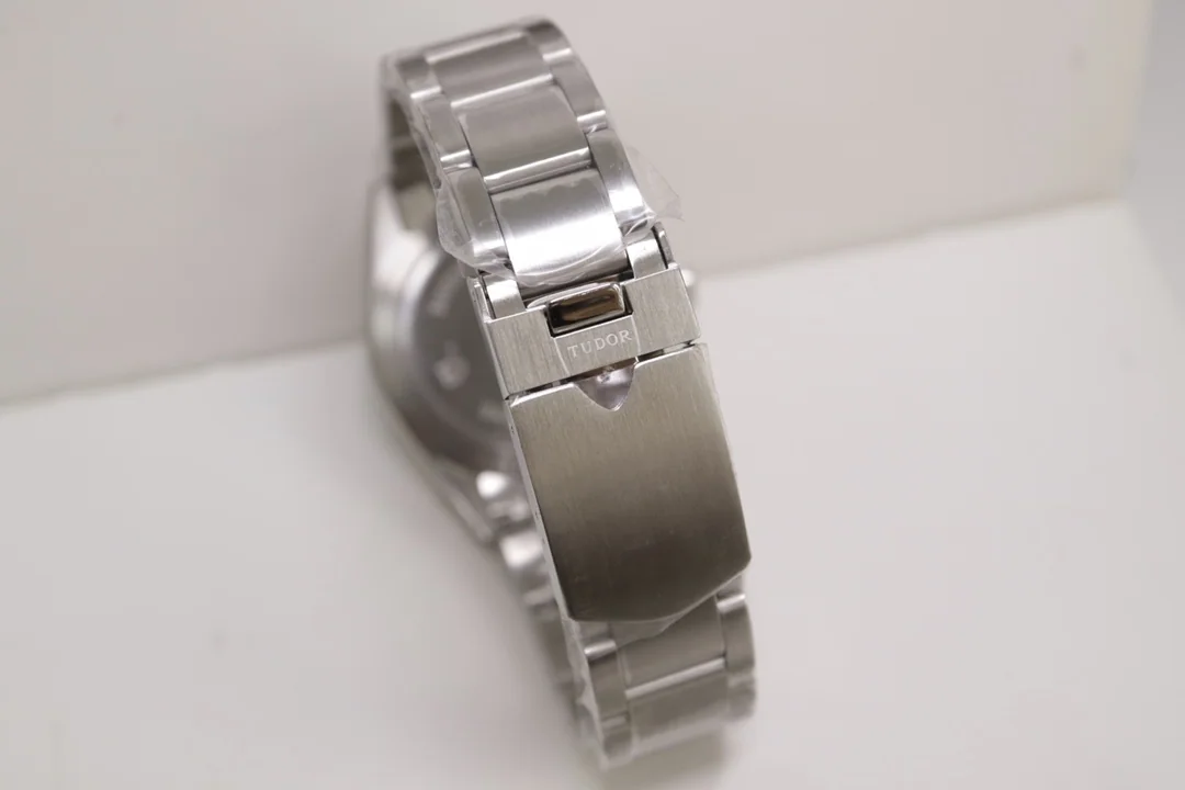 IWC 블루 다이얼 나일론 스트랩 시계 상세 이미지 7