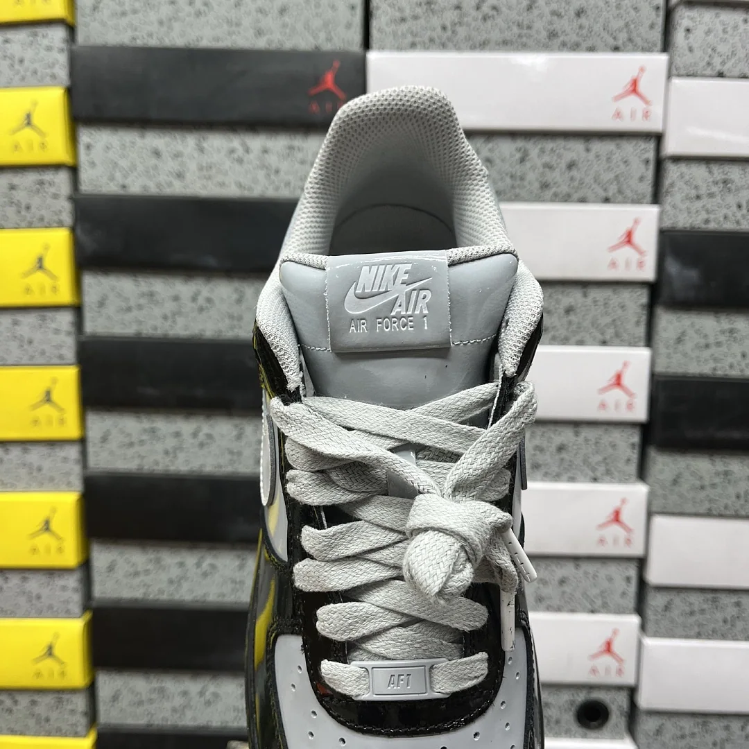 나이키 [S2] 에어 포스 1 로우 IO9974-010 201544 Nike Air Force 1 Low Syna Central Cee 상세 이미지 4