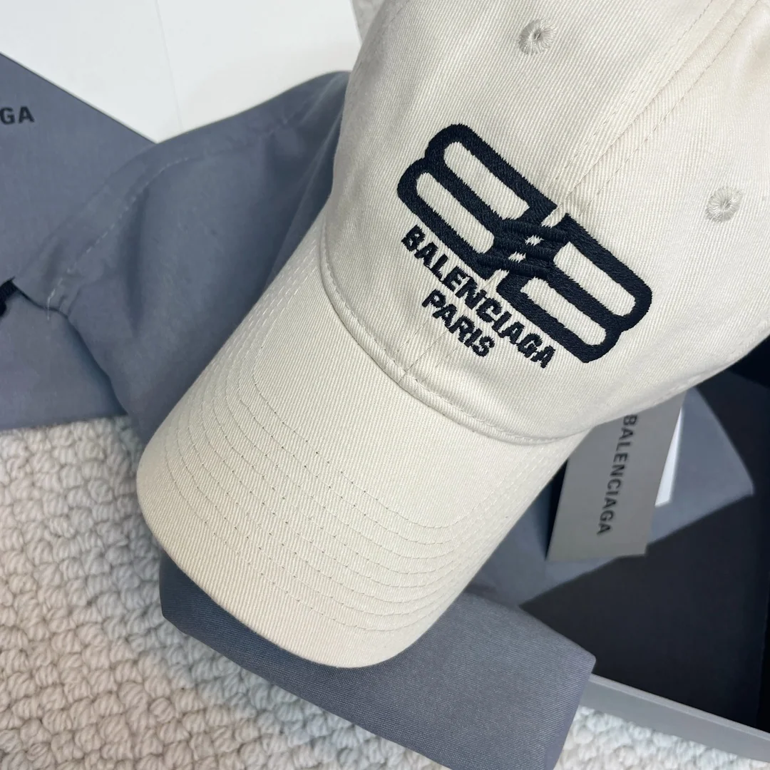 발렌시아가 더블 B 자수 클래식 야구모자 상세 이미지 5