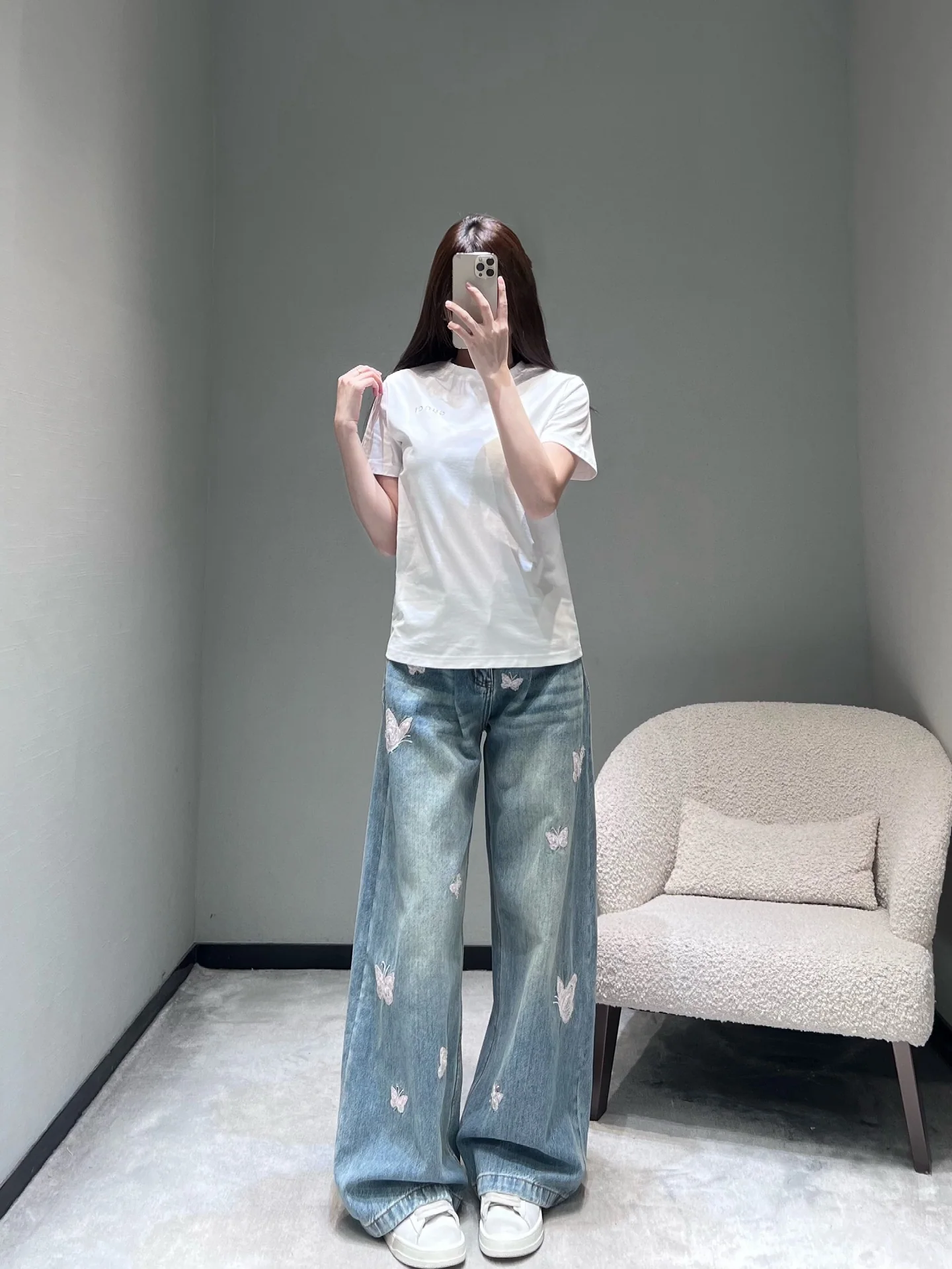 구찌 레터 자수 반팔 티셔츠 여성의류 상세 이미지 6