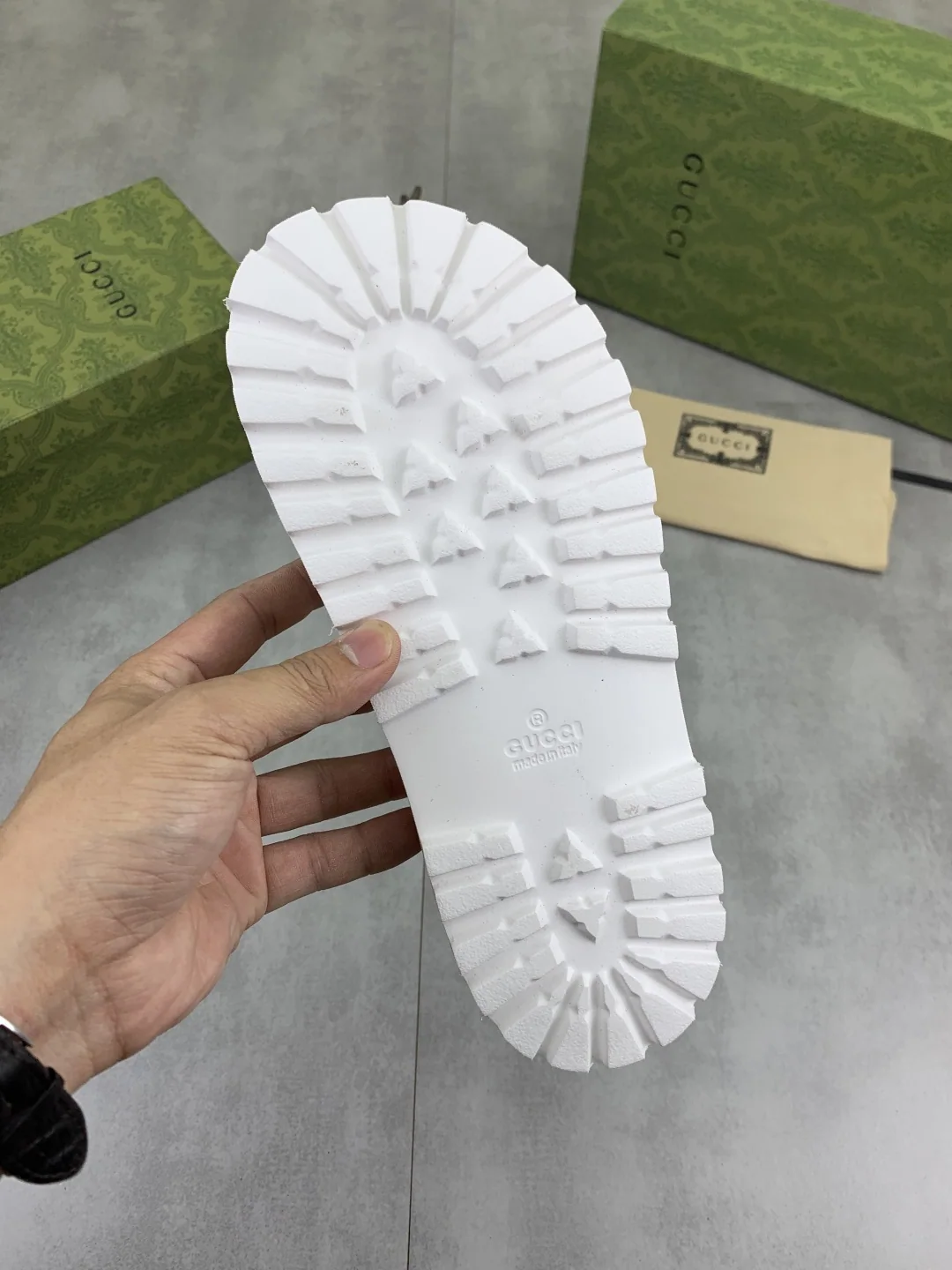 구찌 뱀 모티브 캐주얼 샌들 상세 이미지 9