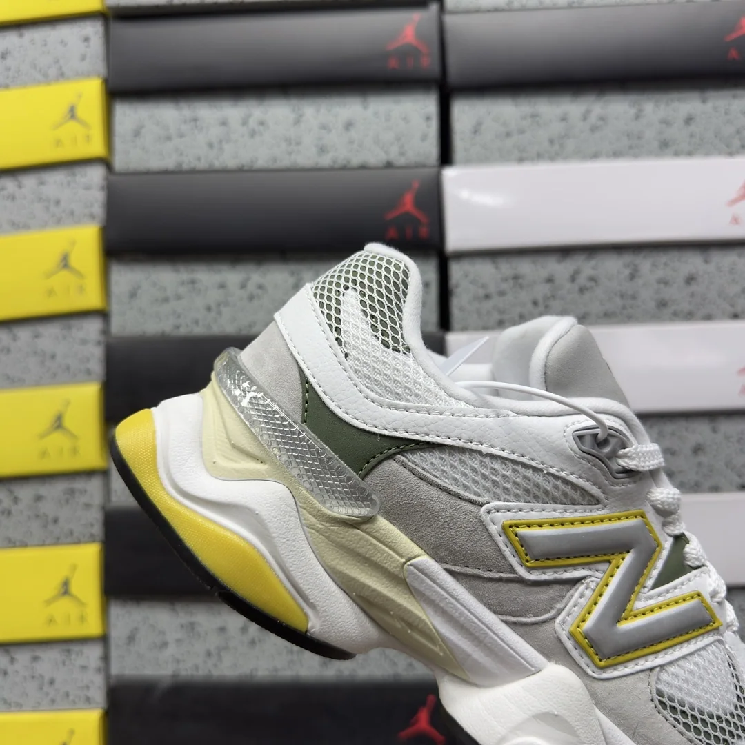 뉴발란스 [C] 9060 U906089D 202266 New Balance 9060 White Apollo Gold 상세 이미지 4