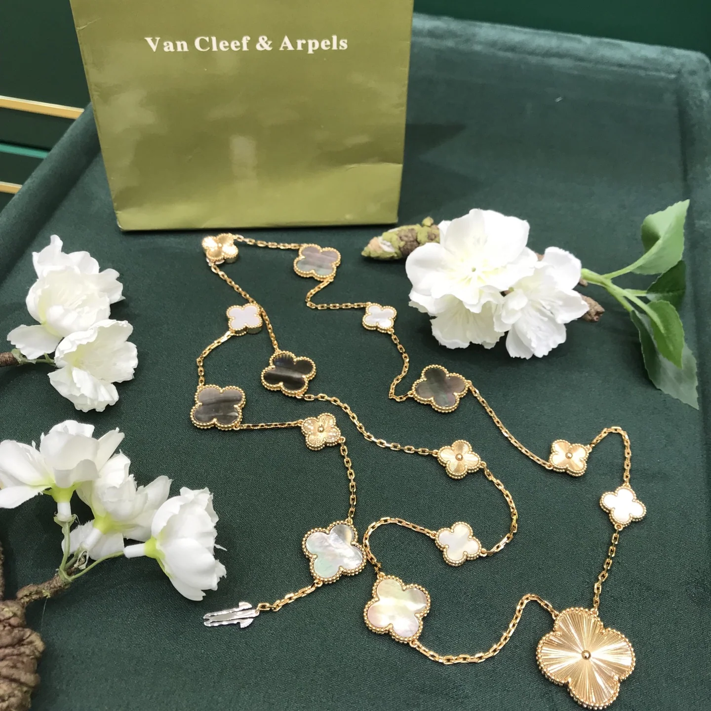 반클리프앤아펠 목걸이 63723 Van Cleef & Arpels Necklace 상세 이미지 3