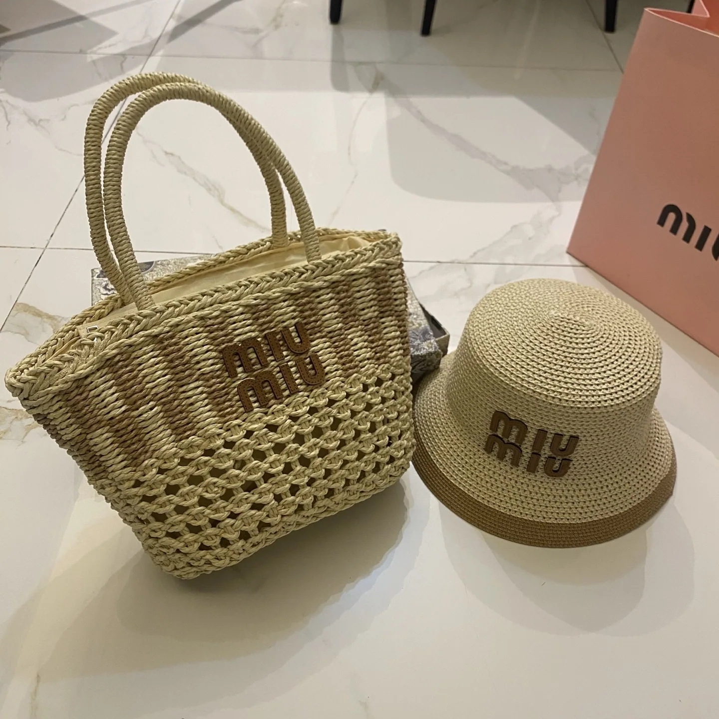 미우미우 버킷 햇 모자 상세 이미지 2