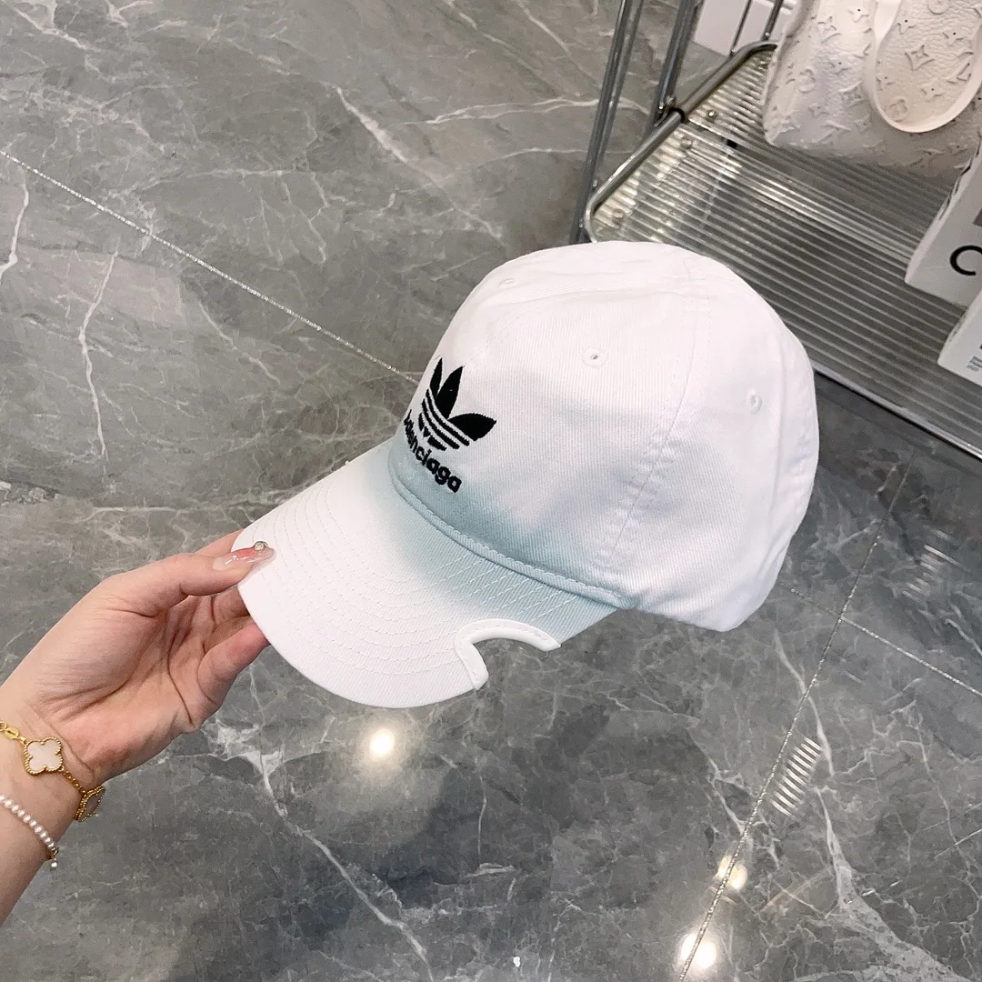 발렌시아가 코튼 자수 베이스볼 모자 상세 이미지 4