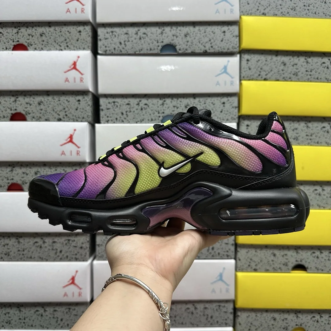 나이키 [DF] 에어 맥스 플러스 DZ3670-006 201513 Nike Air Max Plus Northern Lights 상세 이미지 9