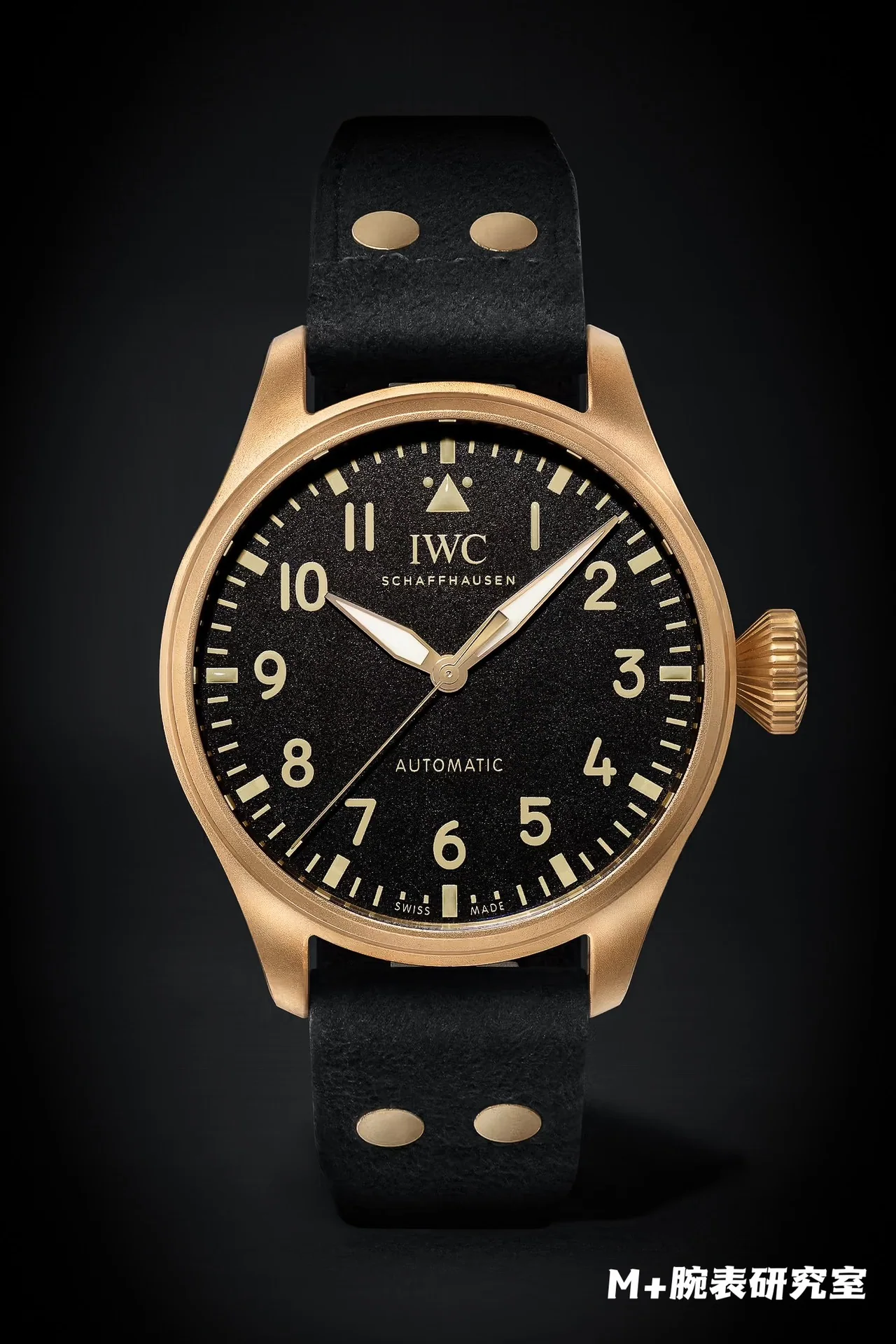 IWC 파일럿 시계 상세 이미지 3