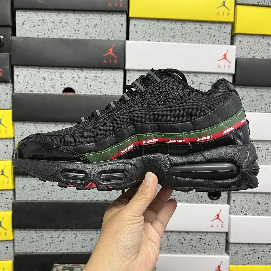 나이키 [XY] 에어 맥스 95 SP IB4453-001 201492 Nike Air Max 95 SP Undefeated Black 상세 이미지 5