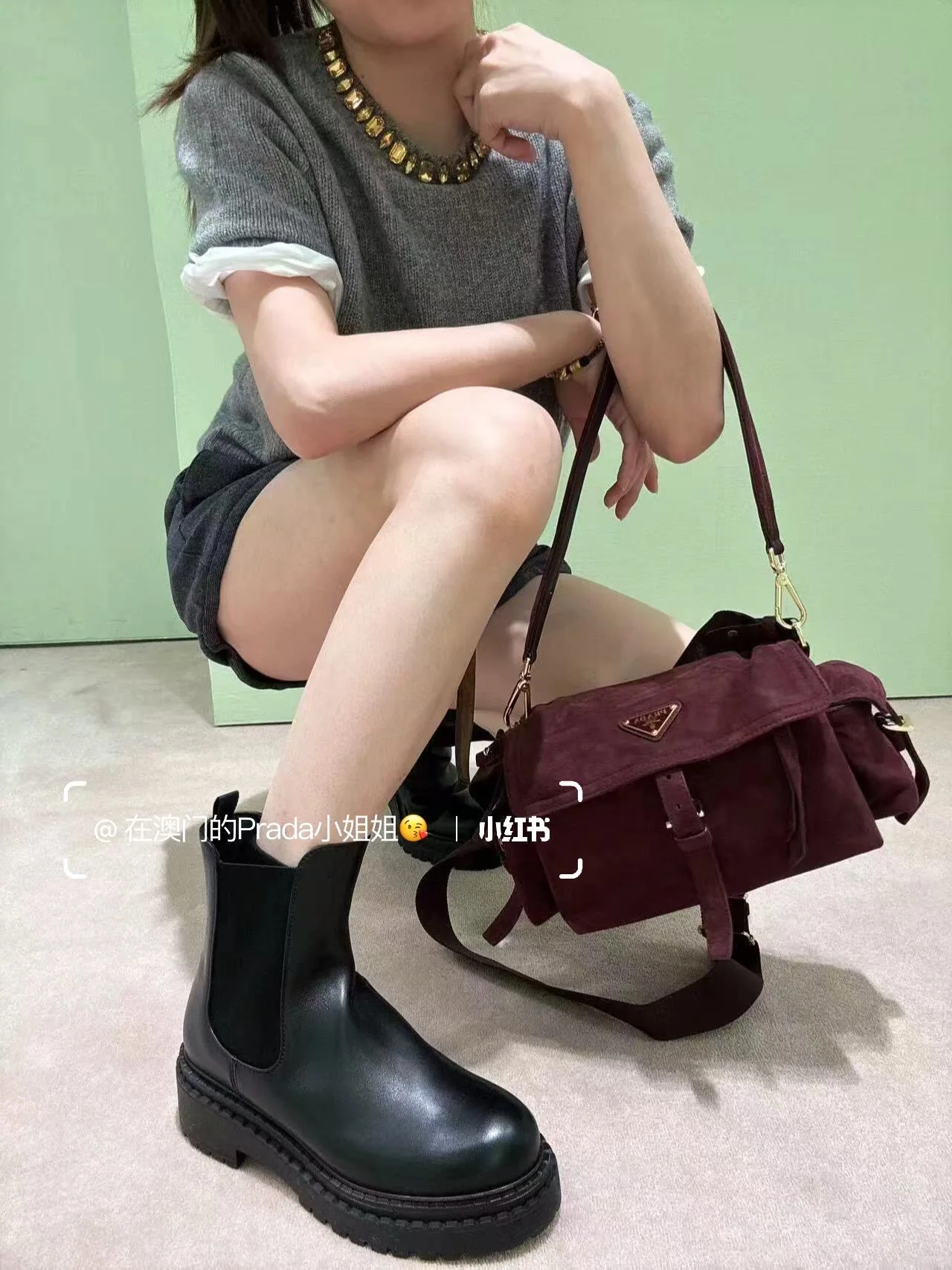 프라다 큐빅 장식 캐시미어 혼방 카라 반팔 티셔츠 2026 SS 상세 이미지 6