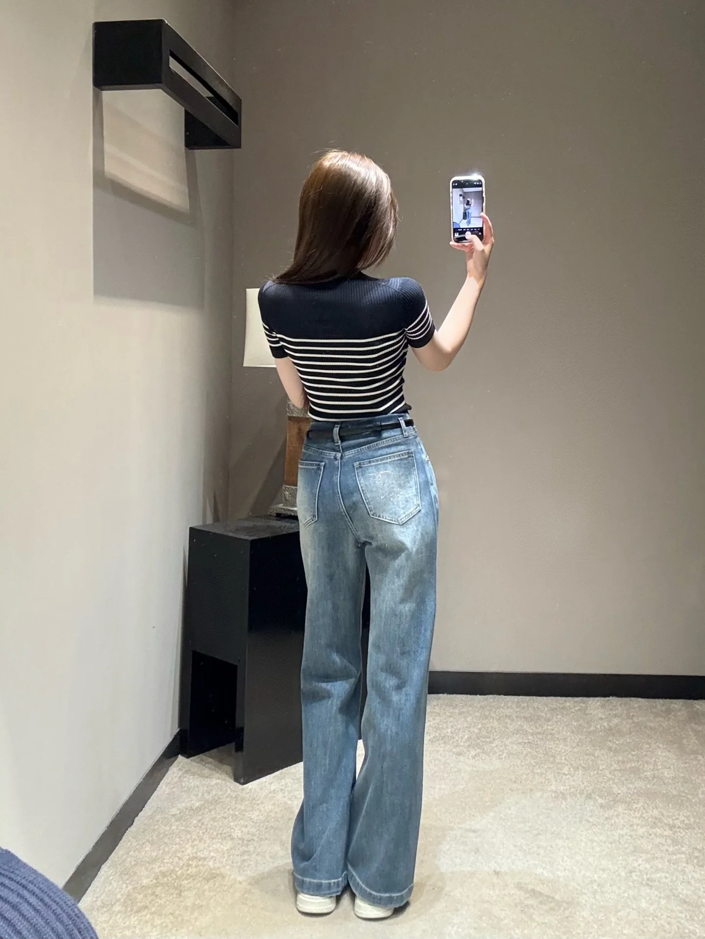 디올 워시드 블루 퀼팅 라인스톤 여성 바지 상세 이미지 7