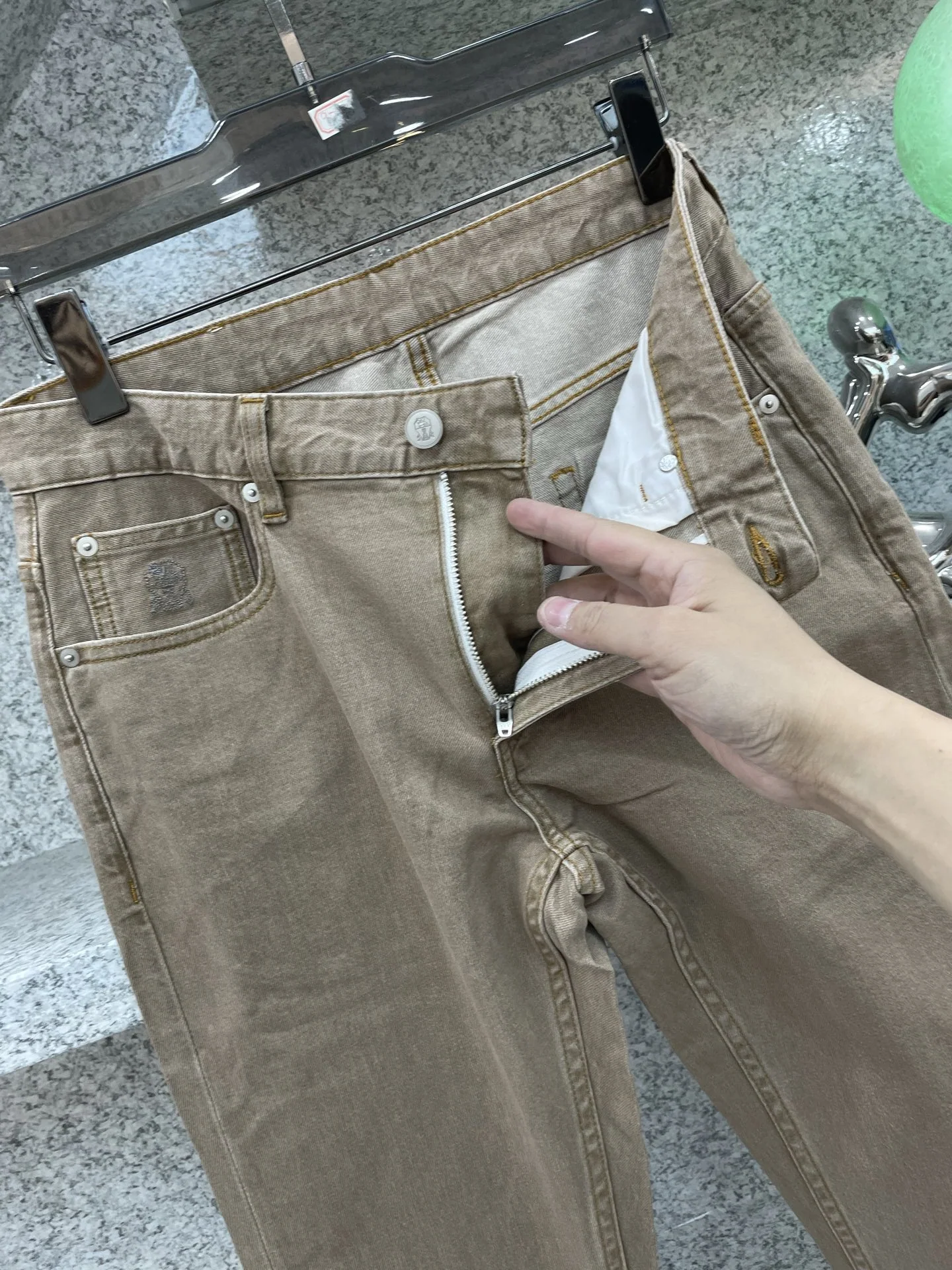 브루넬로쿠치넬리 남성 슬림핏 스트레이트 레그 진 바지 상세 이미지 6