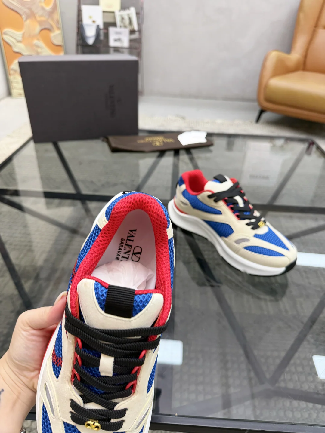 발렌티노 스웨이드 메시 캐주얼 신발 상세 이미지 7