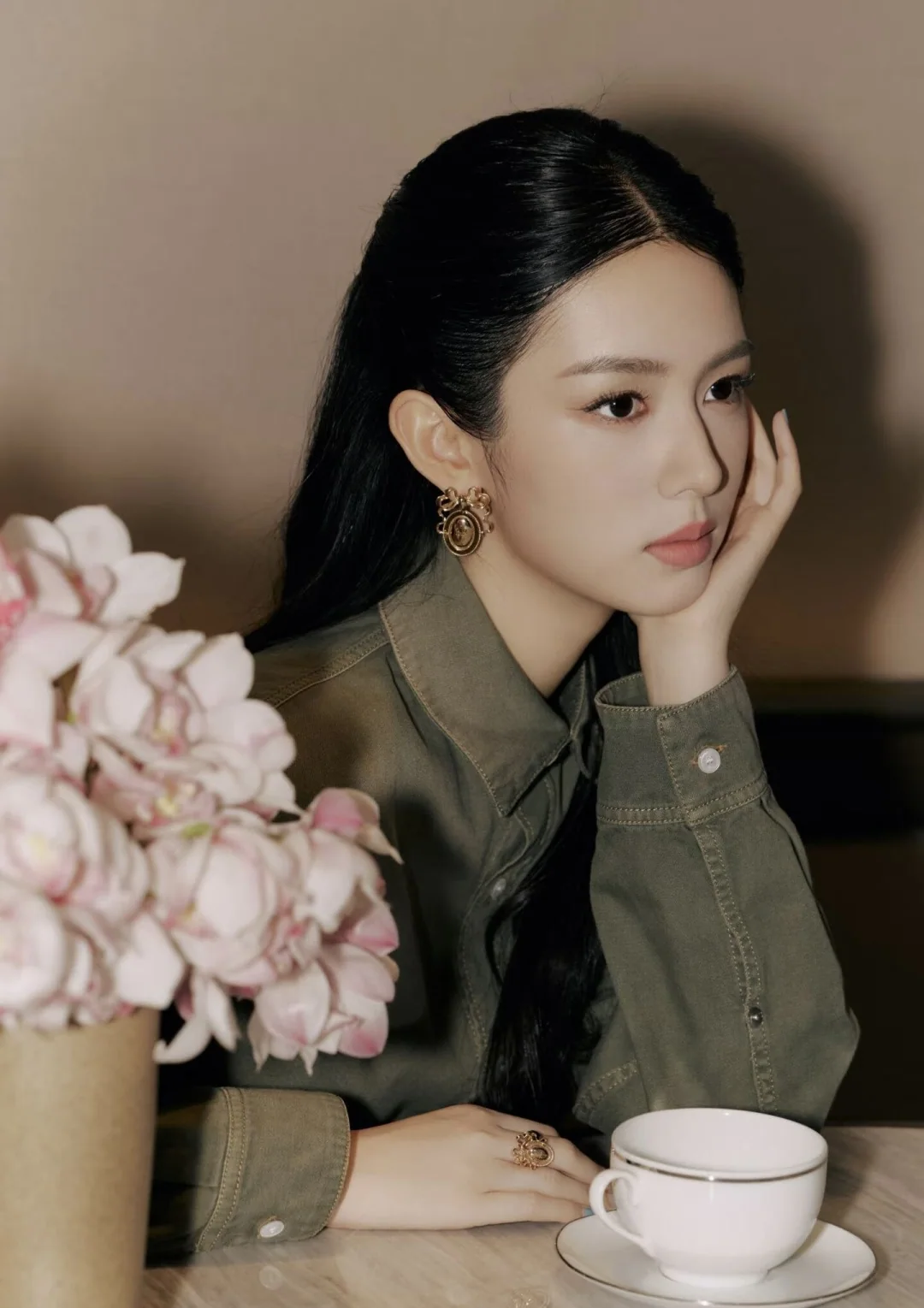 디올 리본 귀걸이 상세 이미지 2