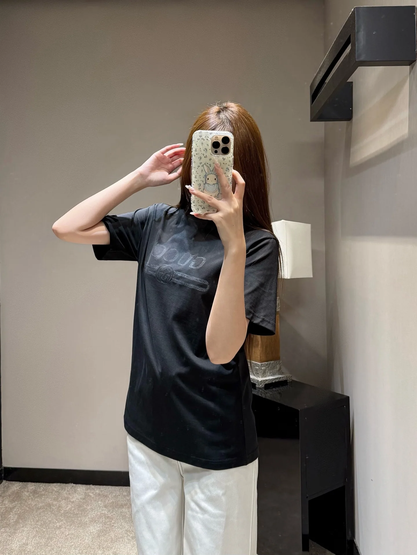 구찌 레터 프린트 크루넥 반팔 티셔츠 26 SS 상세 이미지 1