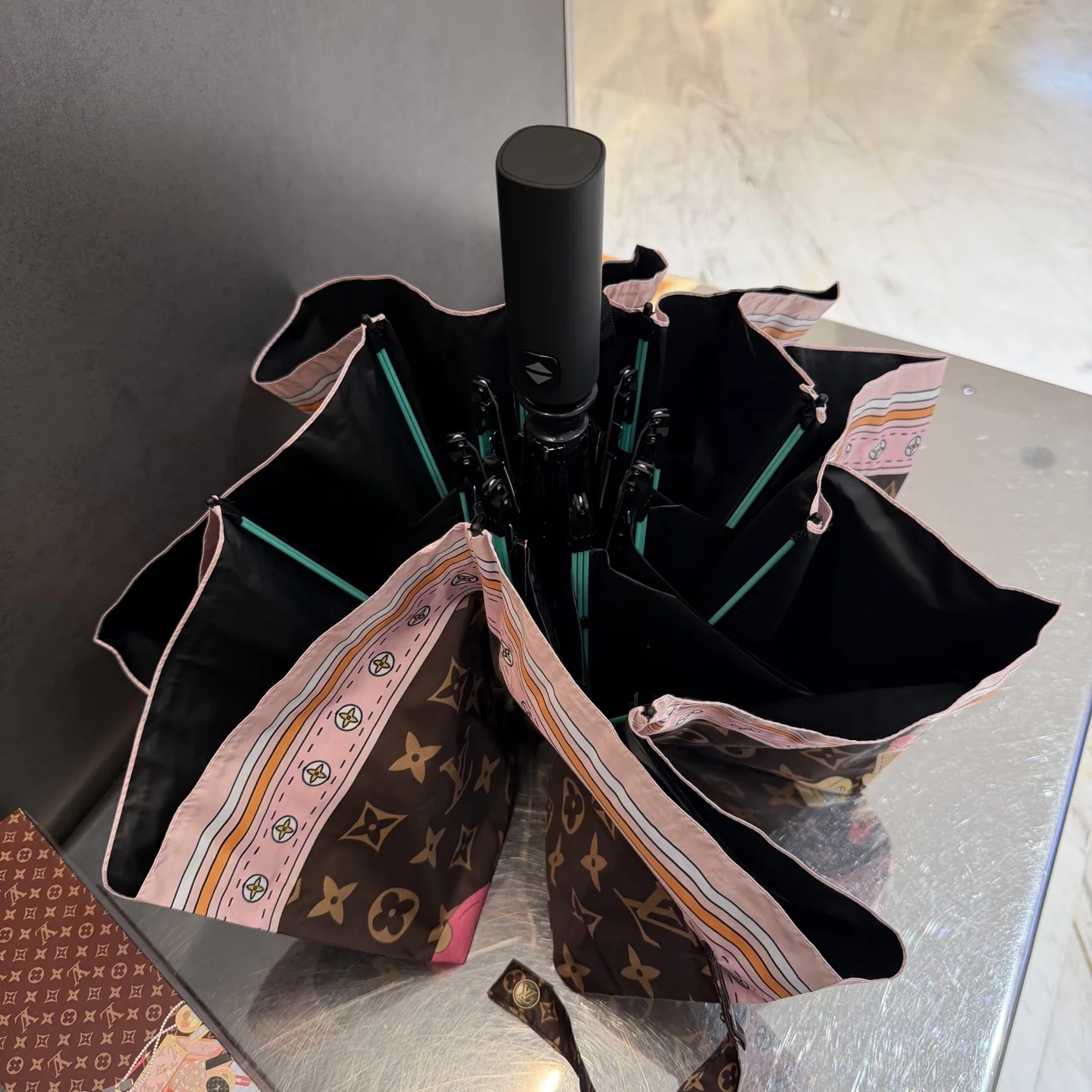 루이비통 우산 85701 Louis Vuitton Umbrella 상세 이미지 5