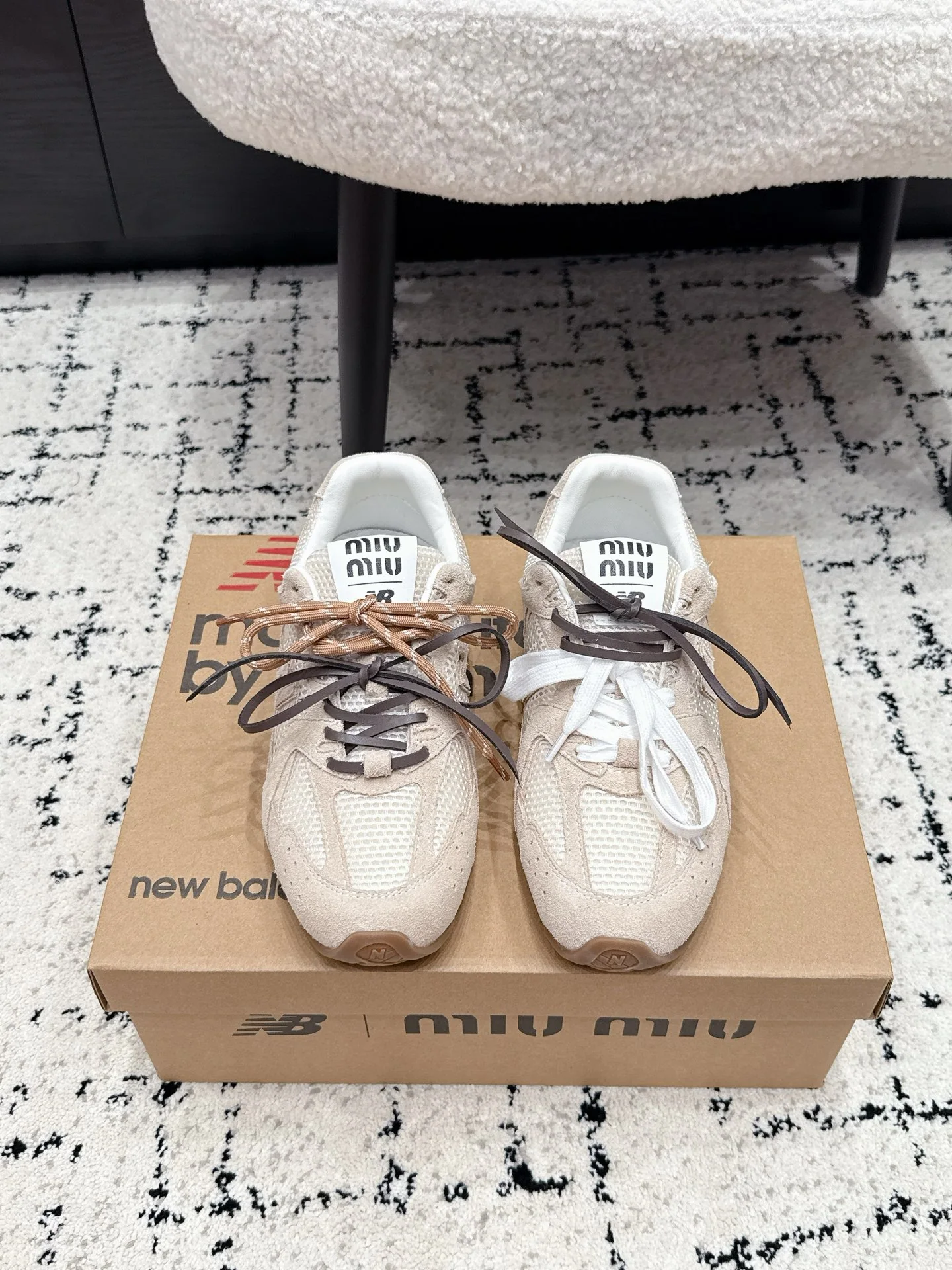 뉴발란스 530 스니커즈 104793