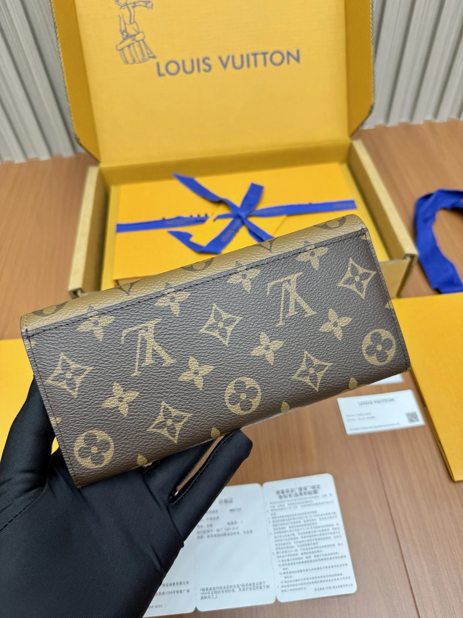 루이비통 올 스틸 지갑 상세 이미지 8