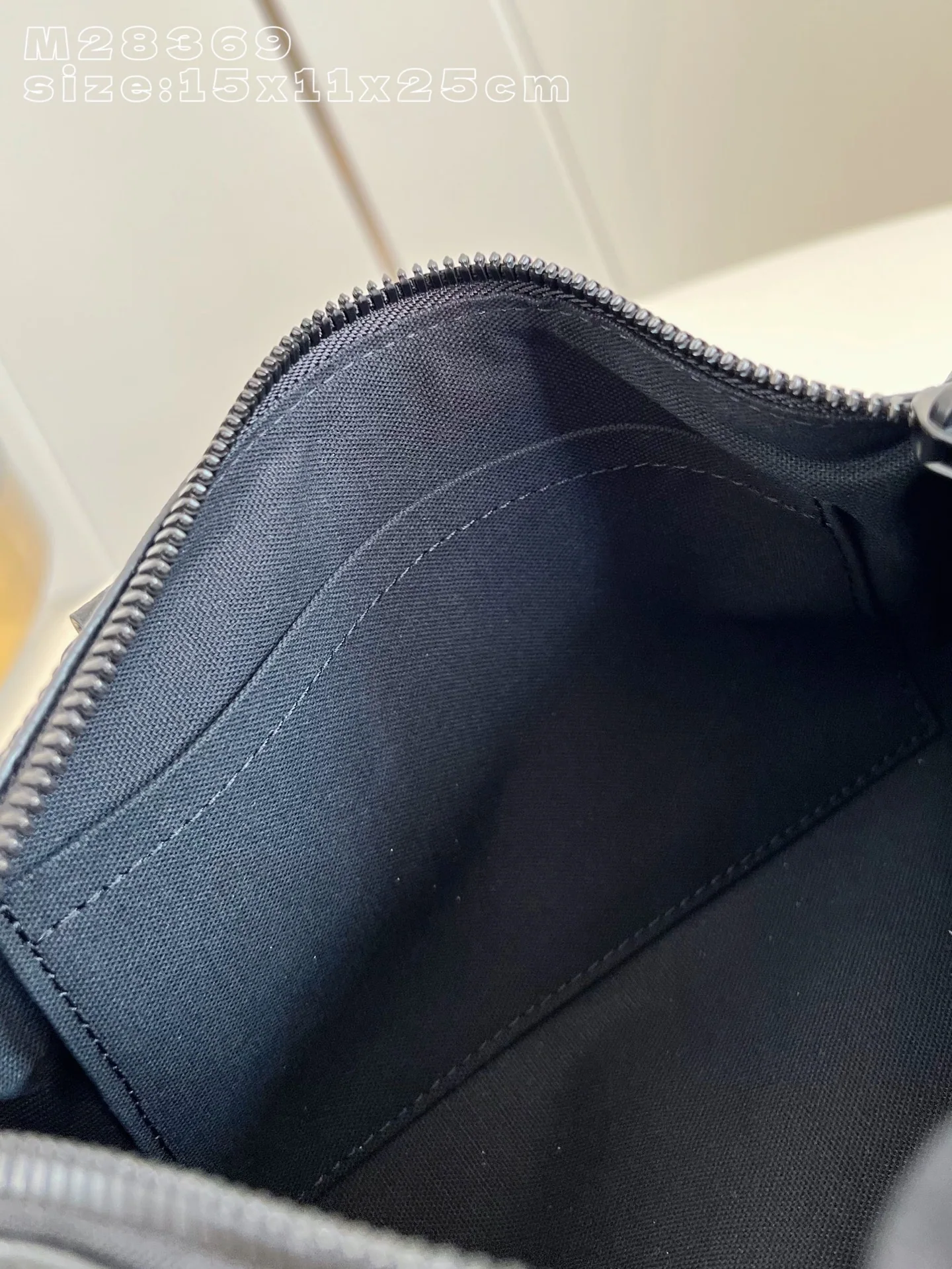 루이비통 M28369 키폴 핸드백 모노그램 상세 이미지 12