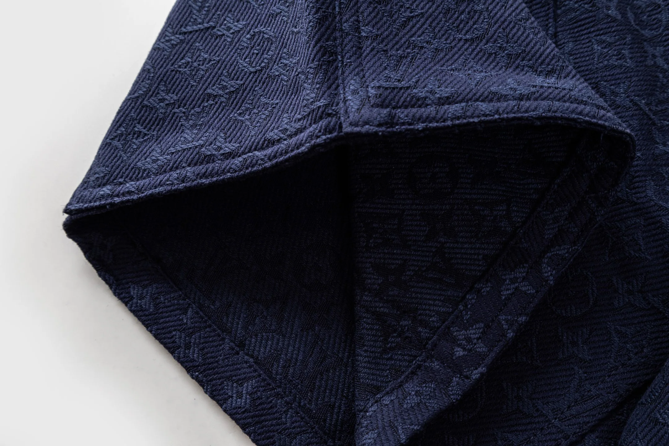 루이비통 자카드 모노그램 데님 카고 남성 반바지 상세 이미지 9