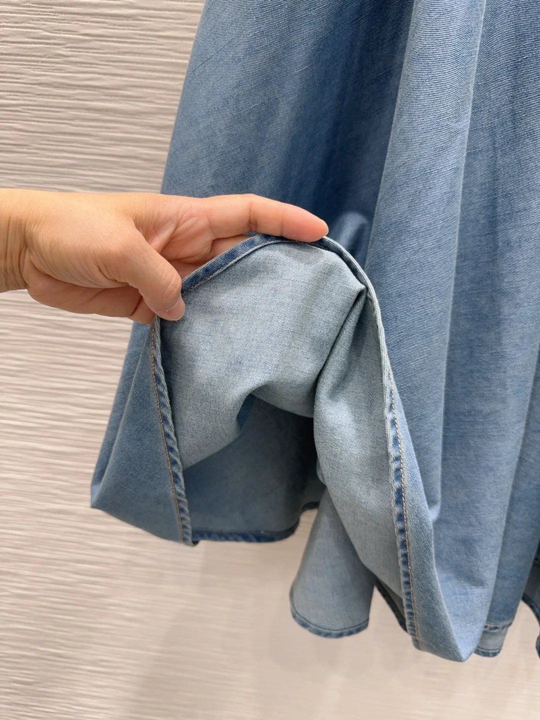 디올 데미지 워시드 데님 여성 바지 상세 이미지 5