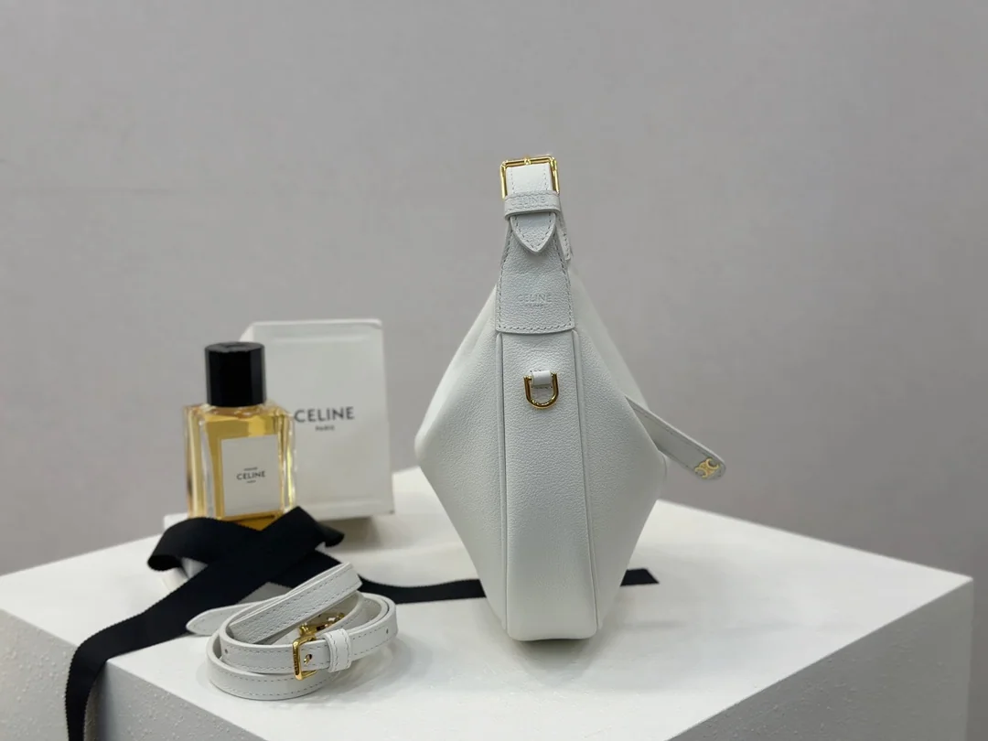 셀린느 블루 소프트 그레인 송아지가죽 핸드백 상세 이미지 2