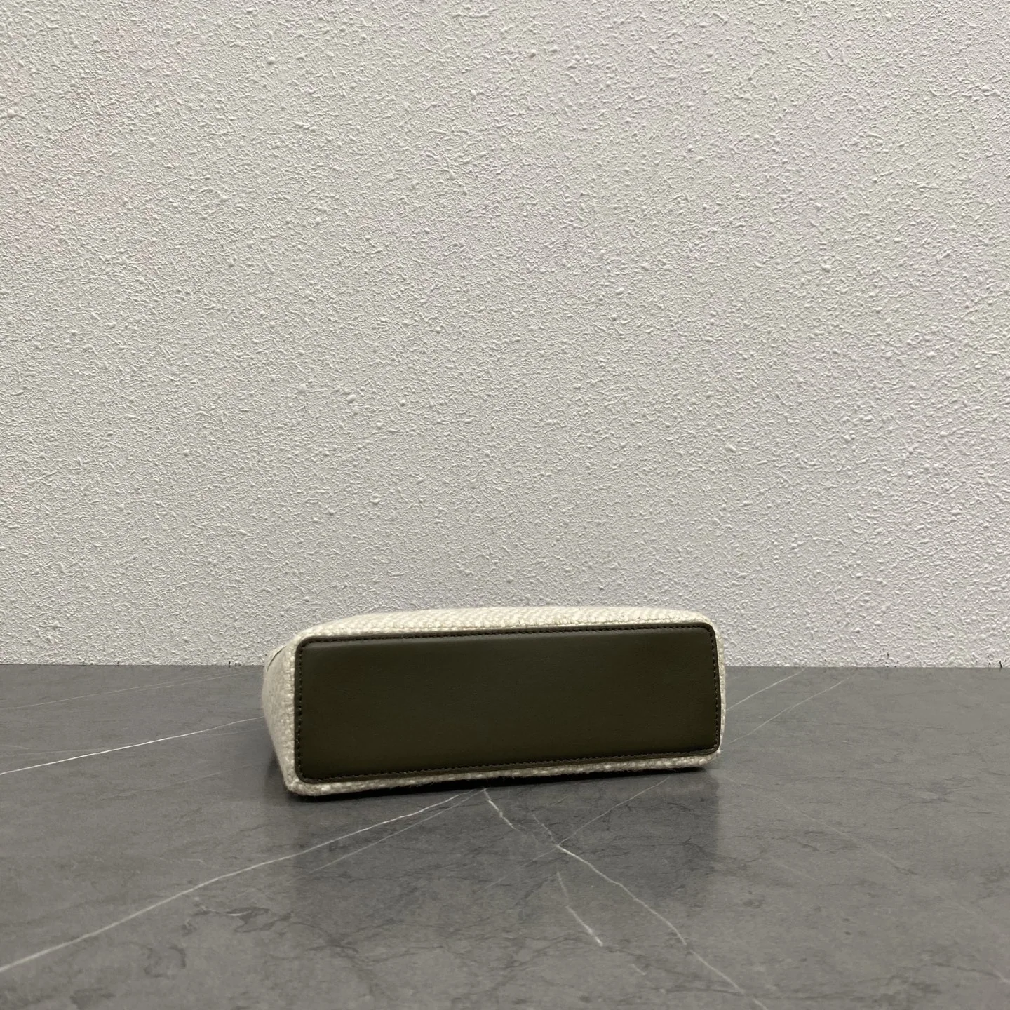 로로피아나 린넨 가죽 크로스바디 핸드백 LP 19 LP19 상세 이미지 4