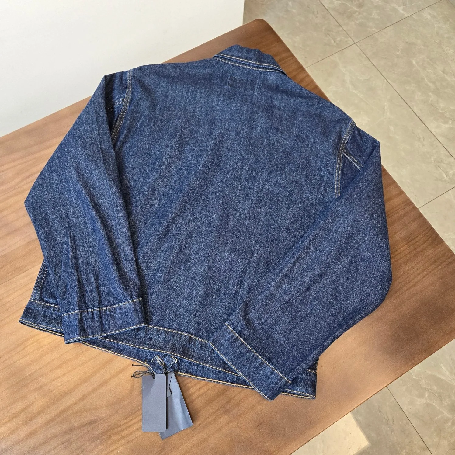 프라다 경량 데님 자켓 24FW 상세 이미지 2