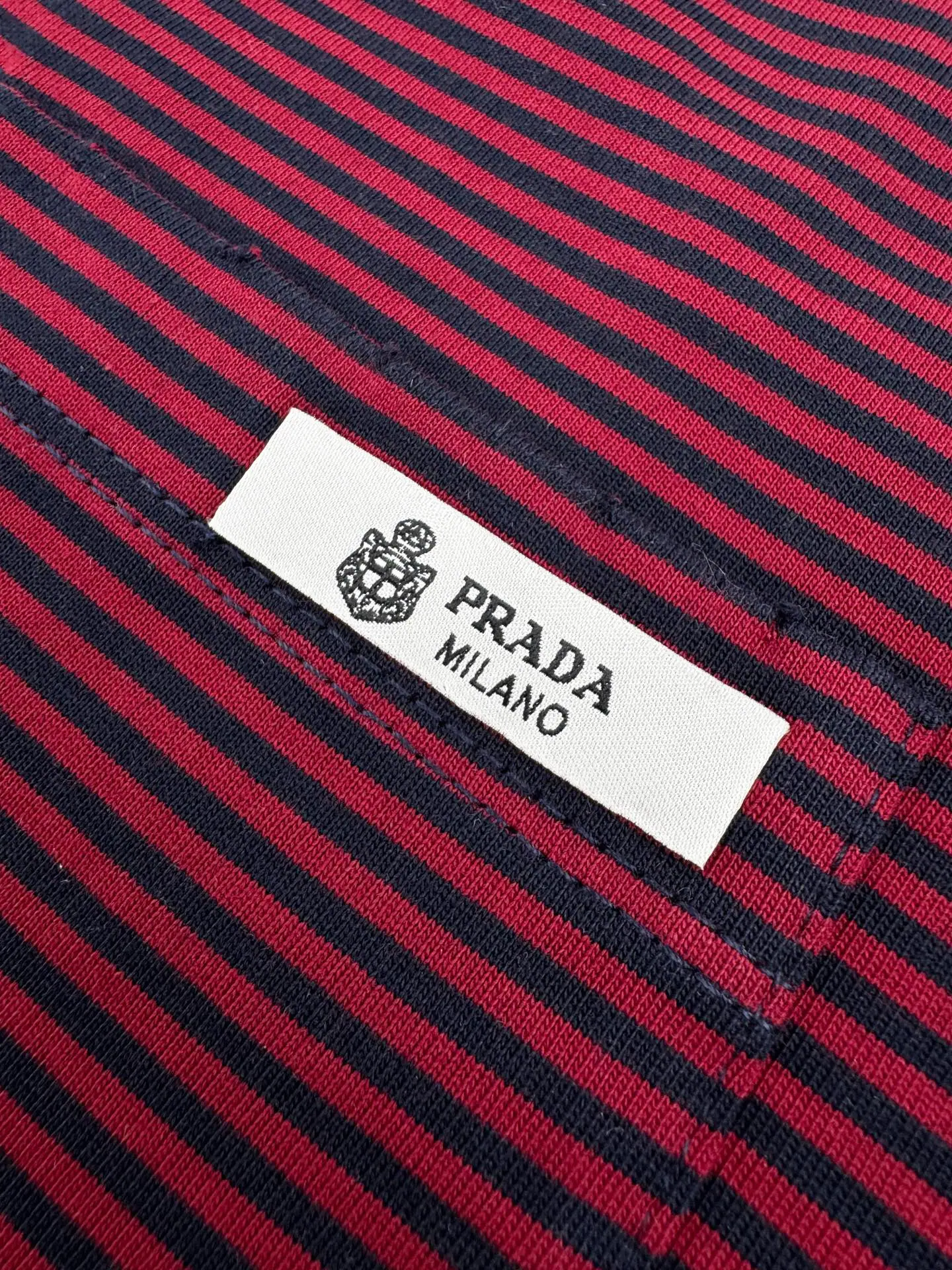 프라다 스트라이프 포켓 남성 반팔 티셔츠 상세 이미지 6