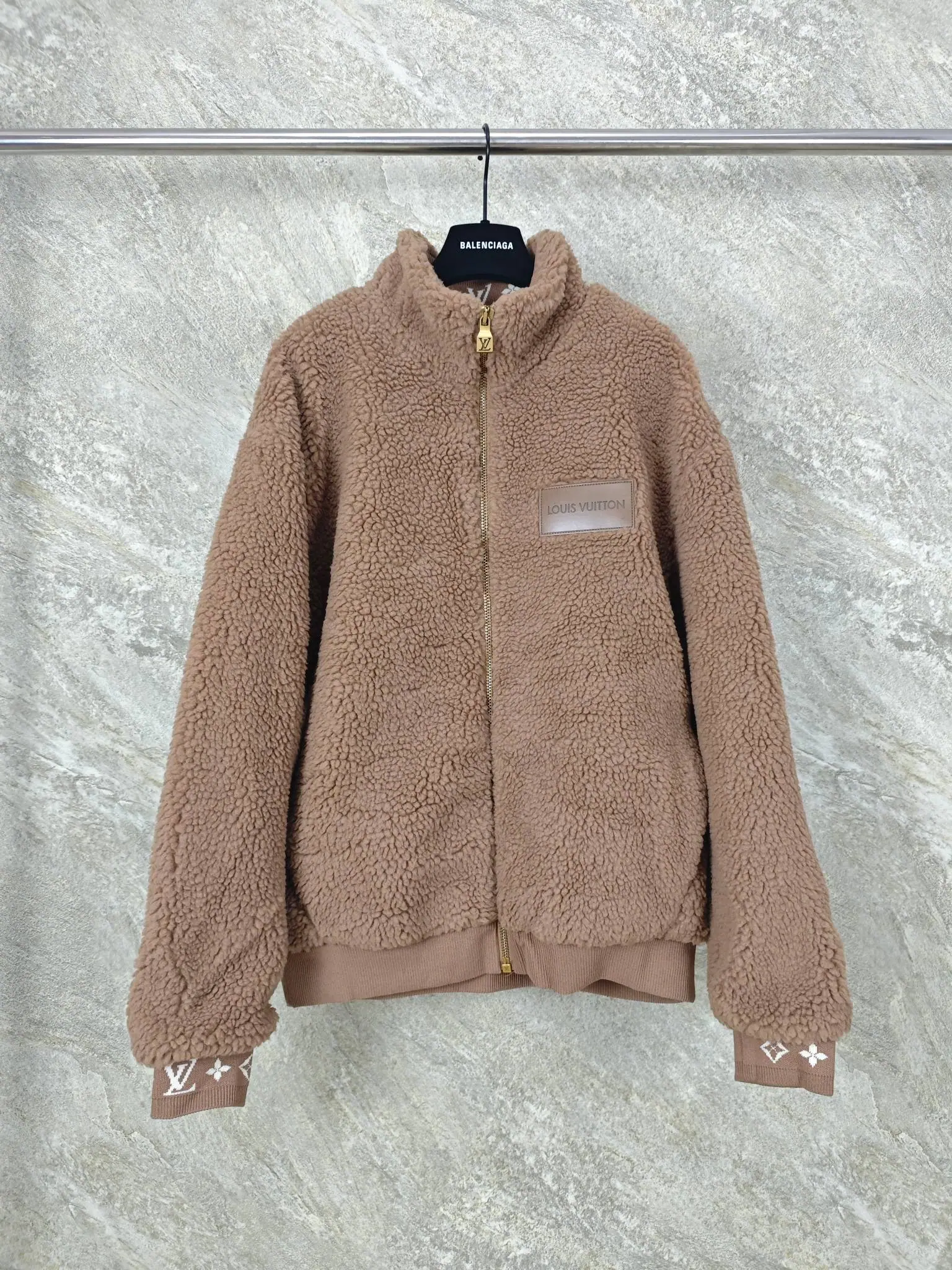루이비통 가죽 테디 남성 자켓 24FW
