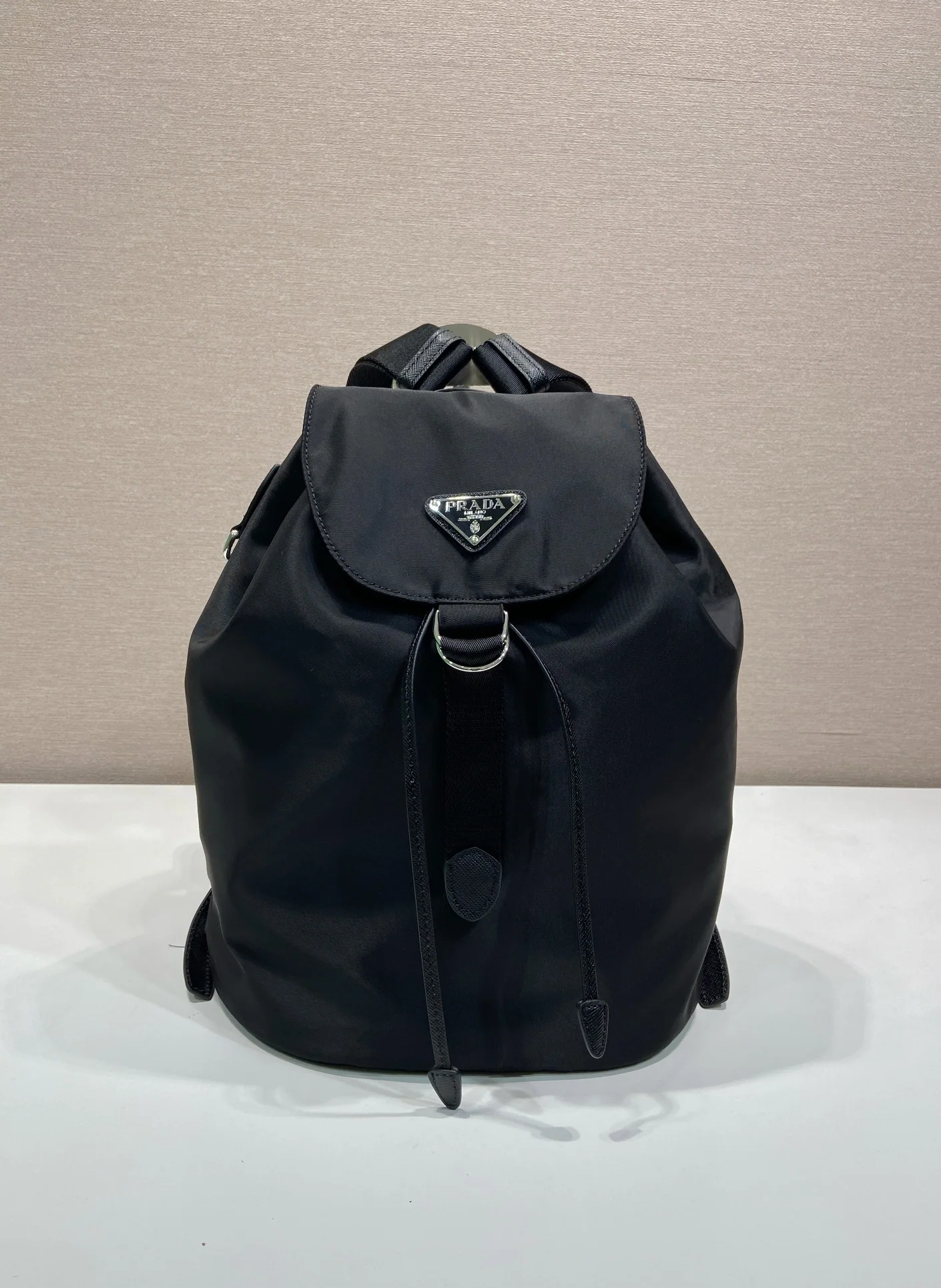 프라다 나일론 소가죽 백팩 1BZ0197 67870