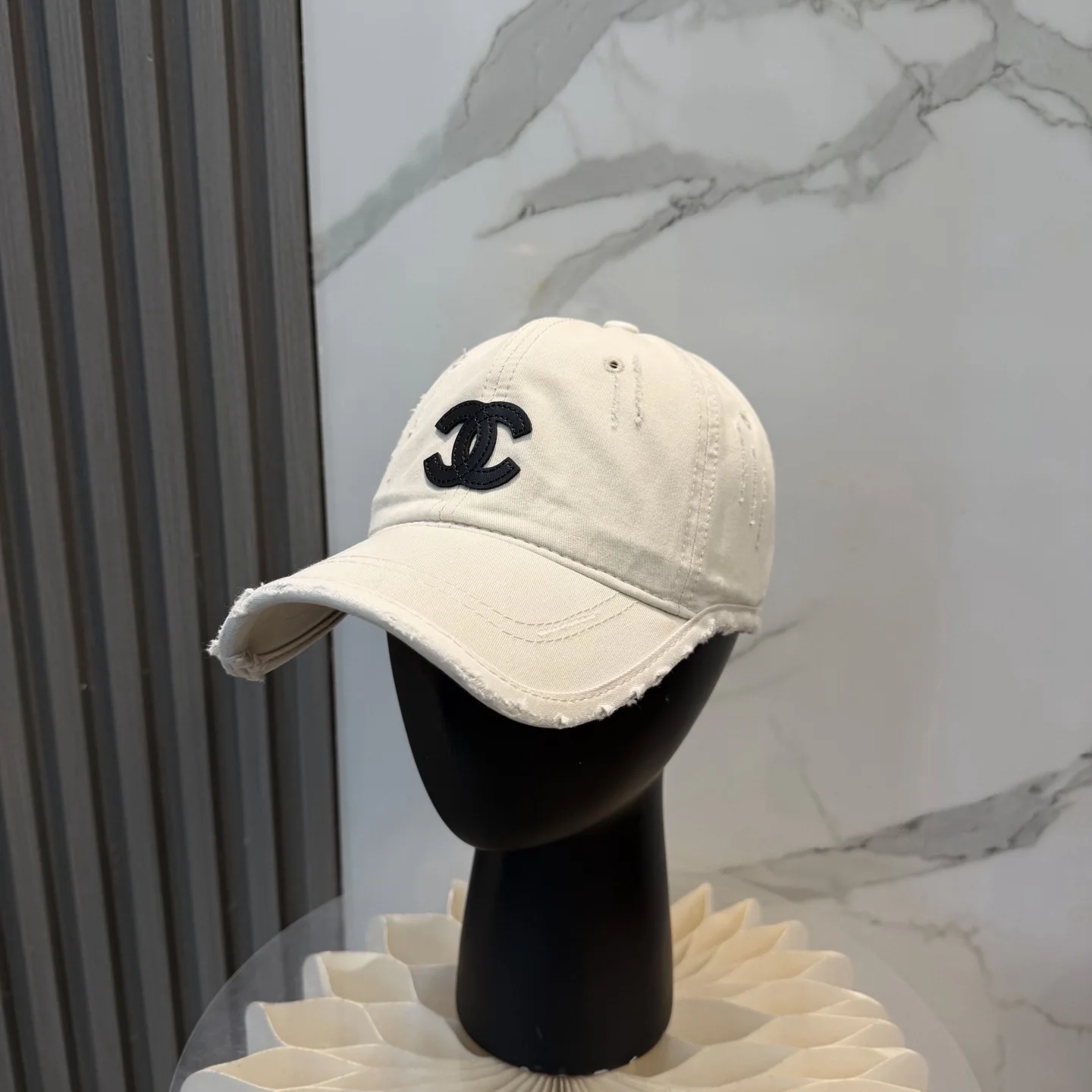 샤넬 로고 베이스볼 모자 상세 이미지 1